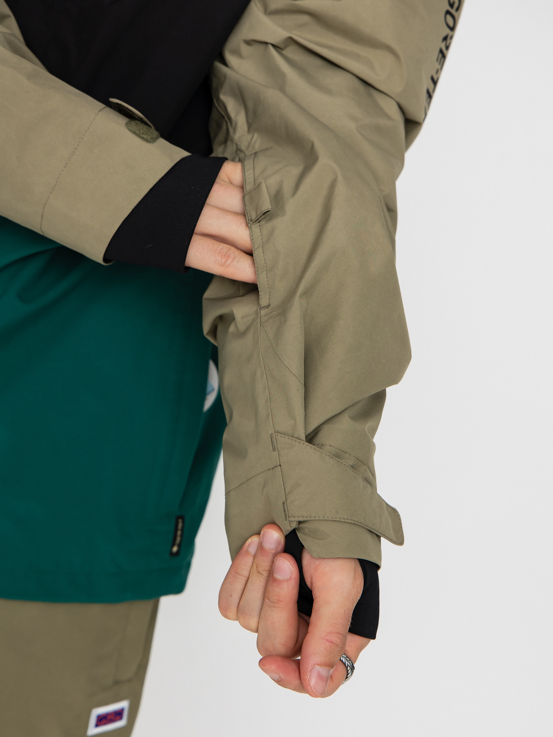 Férfi Snowboard dzseki 686 Gore-TeX Core (sage colorblock)