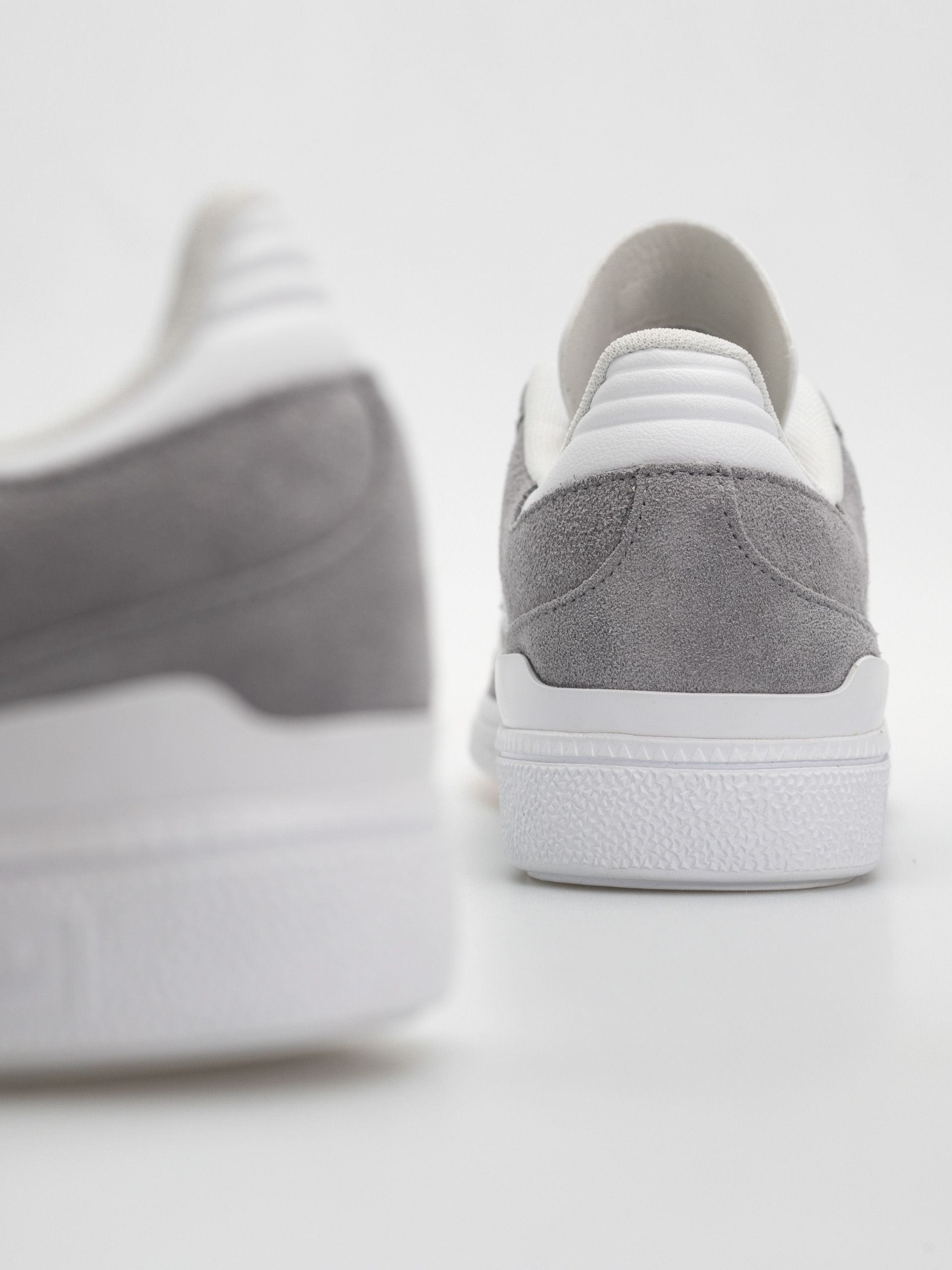 adidas Busenitz Cipők (grethr/ftwwht/goldmt)