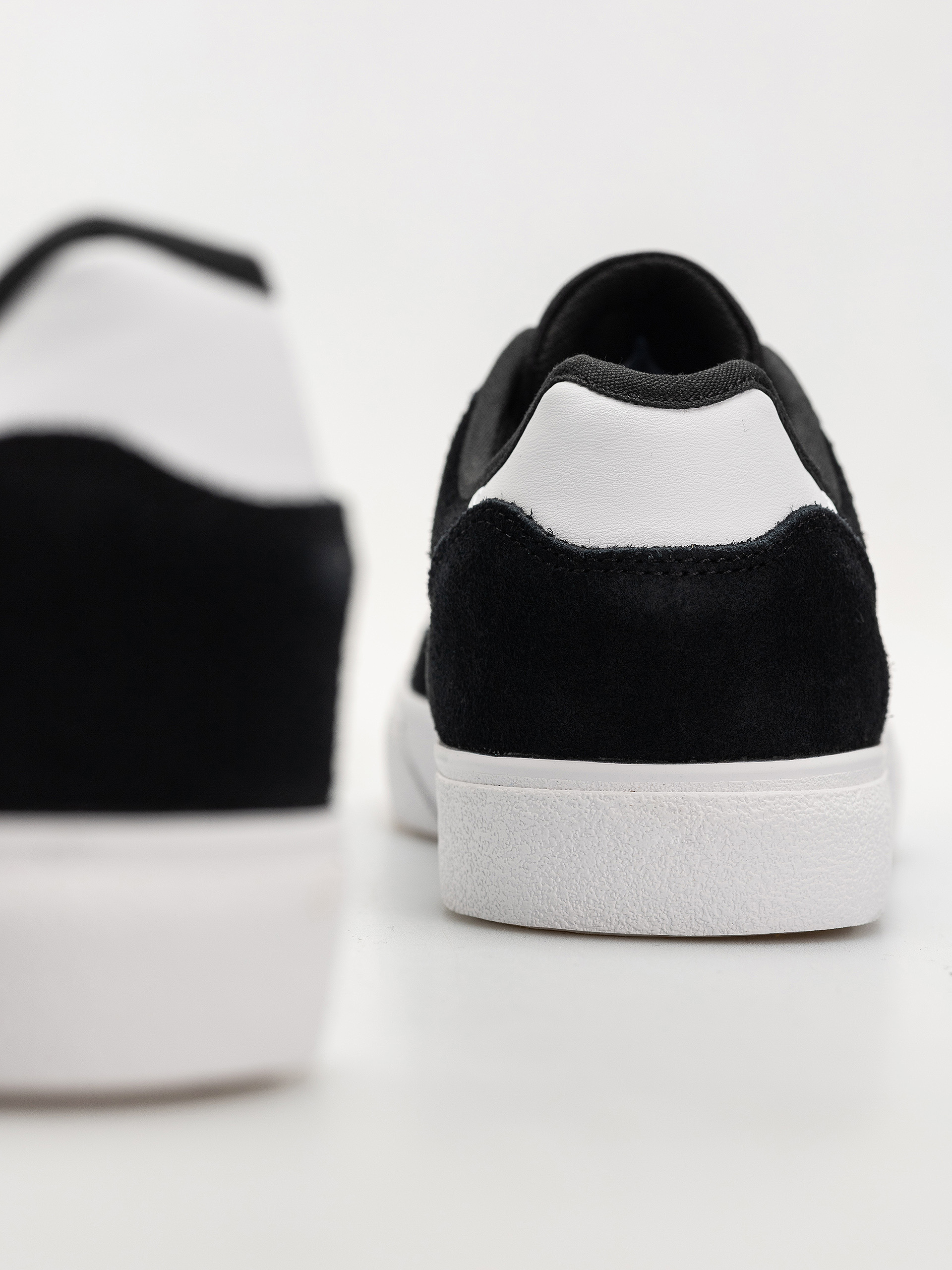 adidas Court Tns Premiere Cipők (cblack/ftwwht/blubir)