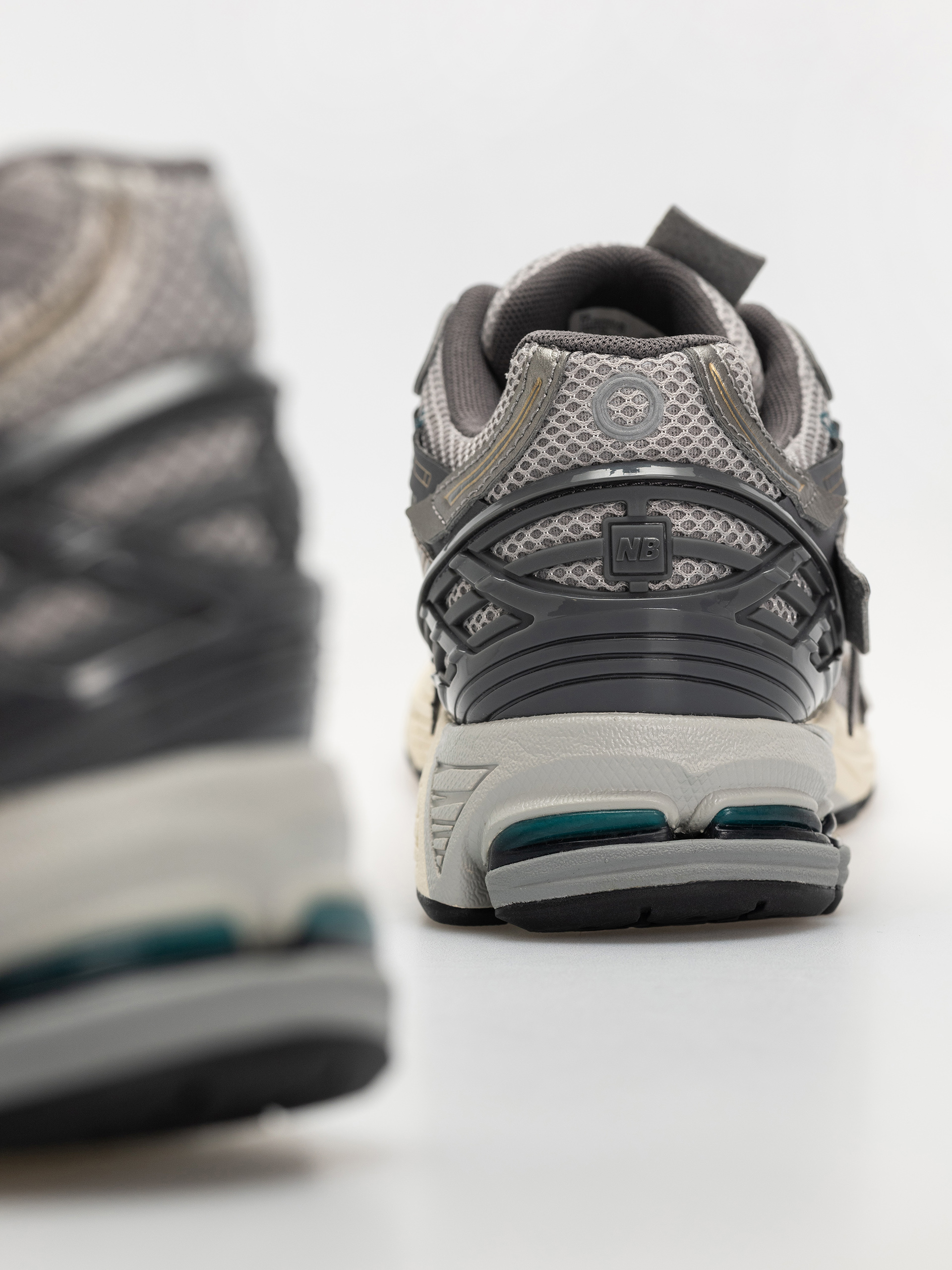 New Balance 1906 Cipők (thunder brown/slate grey)