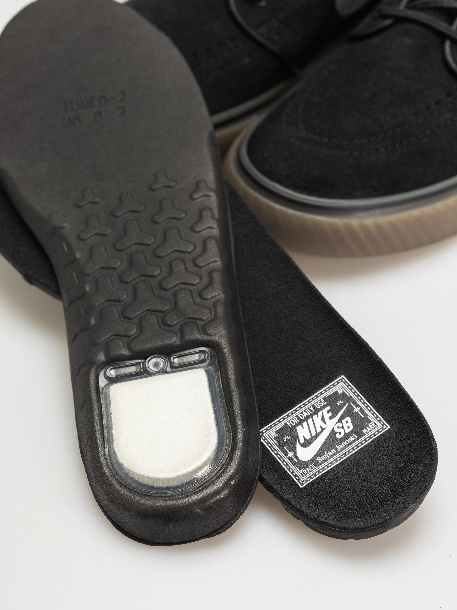 Nike SB Zoom Janoski Og+ Cipők (black/white black gum light brown)