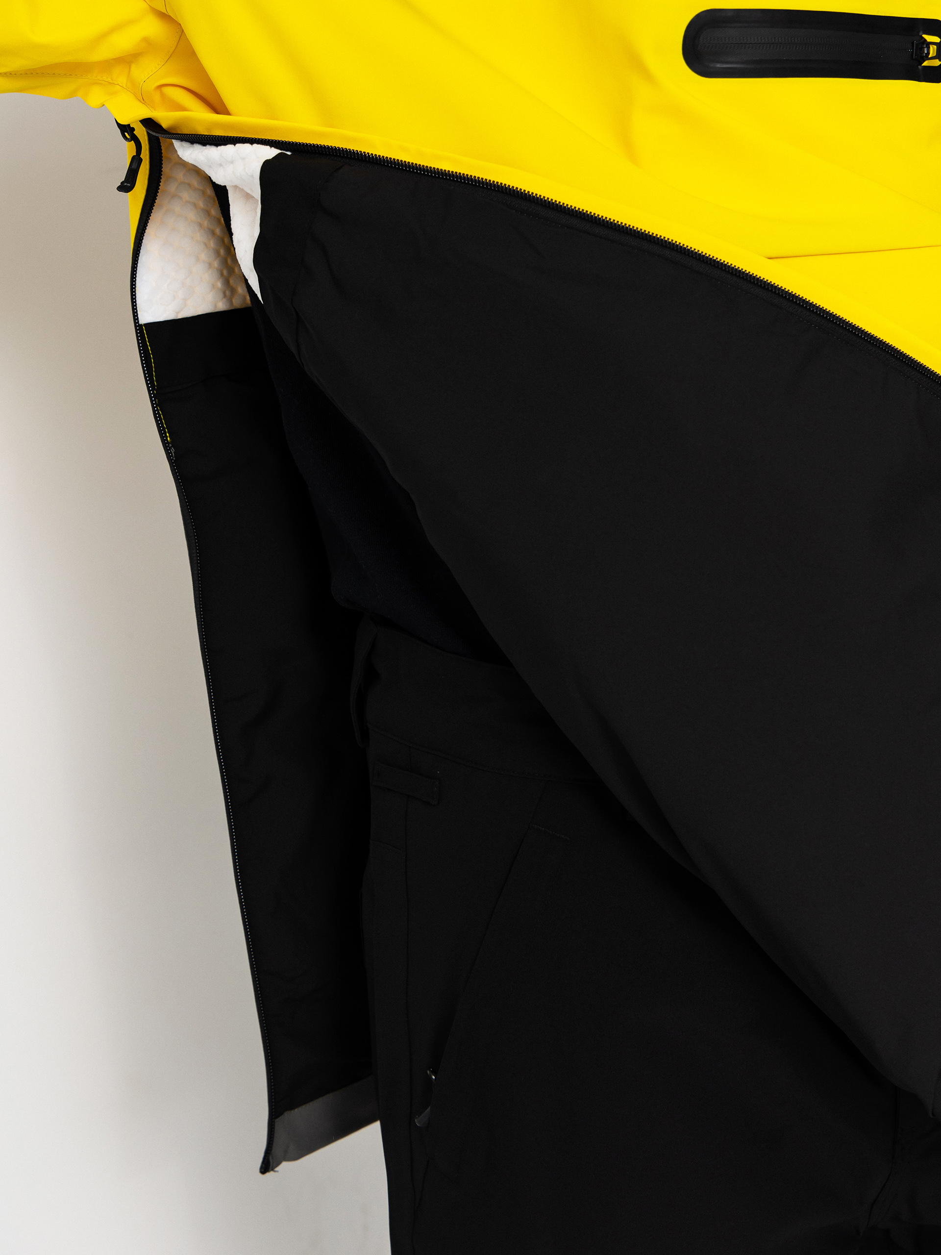 Férfi Snowboard dzseki ThirtyTwo Light Anorak (black/yellow)