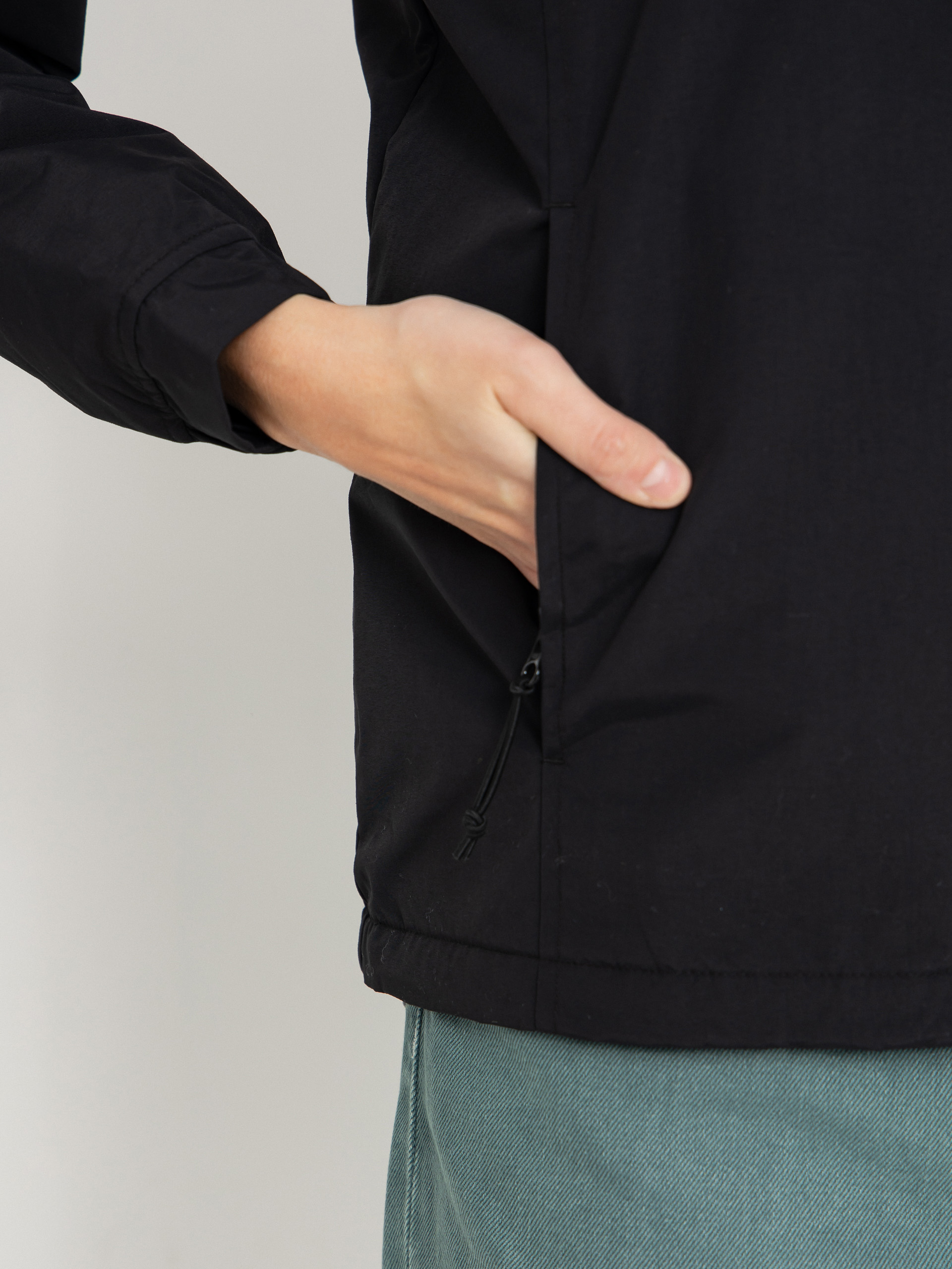 Dzseki Carhartt WIP Nimbus Pullover Wmn (black)