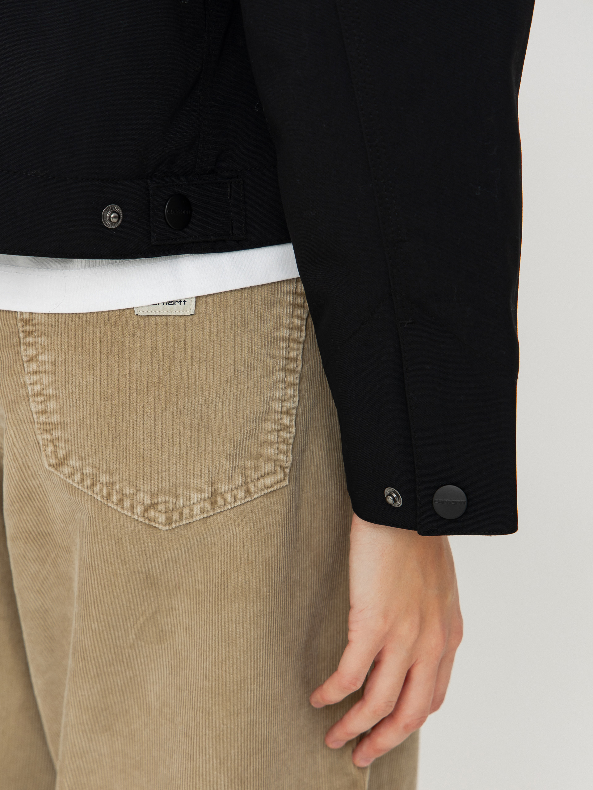 Dzseki Carhartt WIP Newkirk Wmn (black/wild dog print)