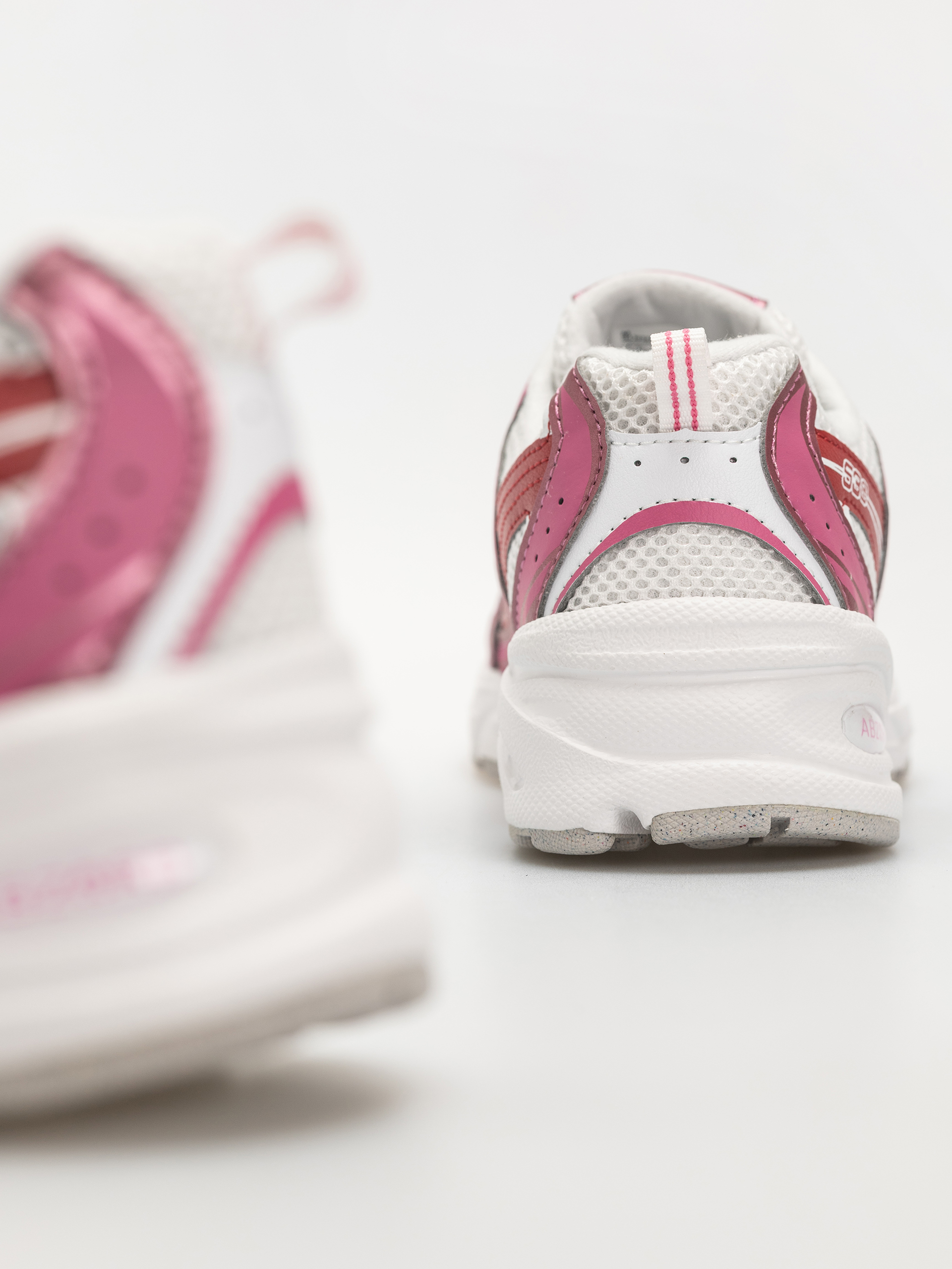 New Balance 530 JR Cipők (pink satin/shadow red)