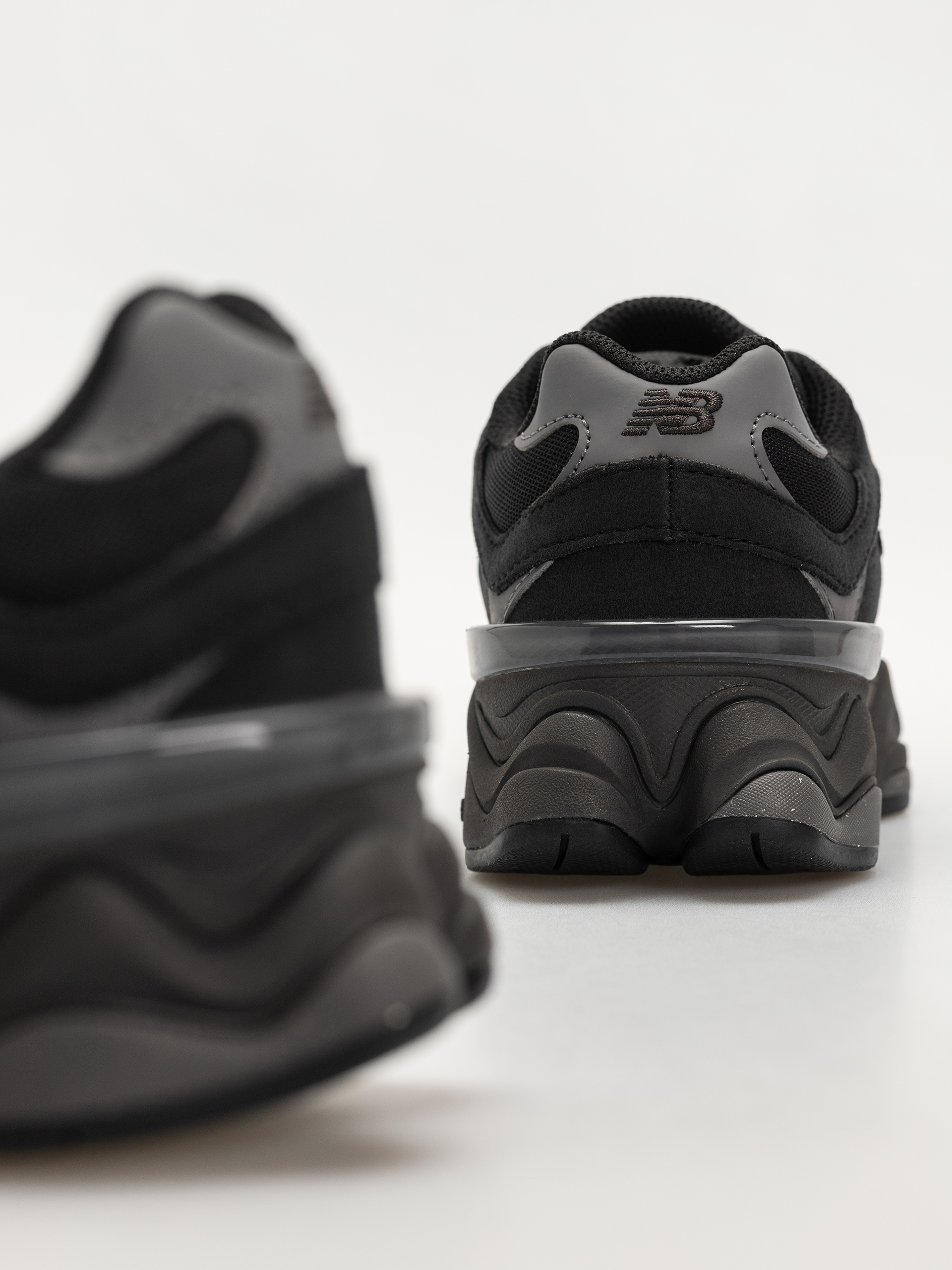 New Balance 9060 JR Cipők (black/castlerock)