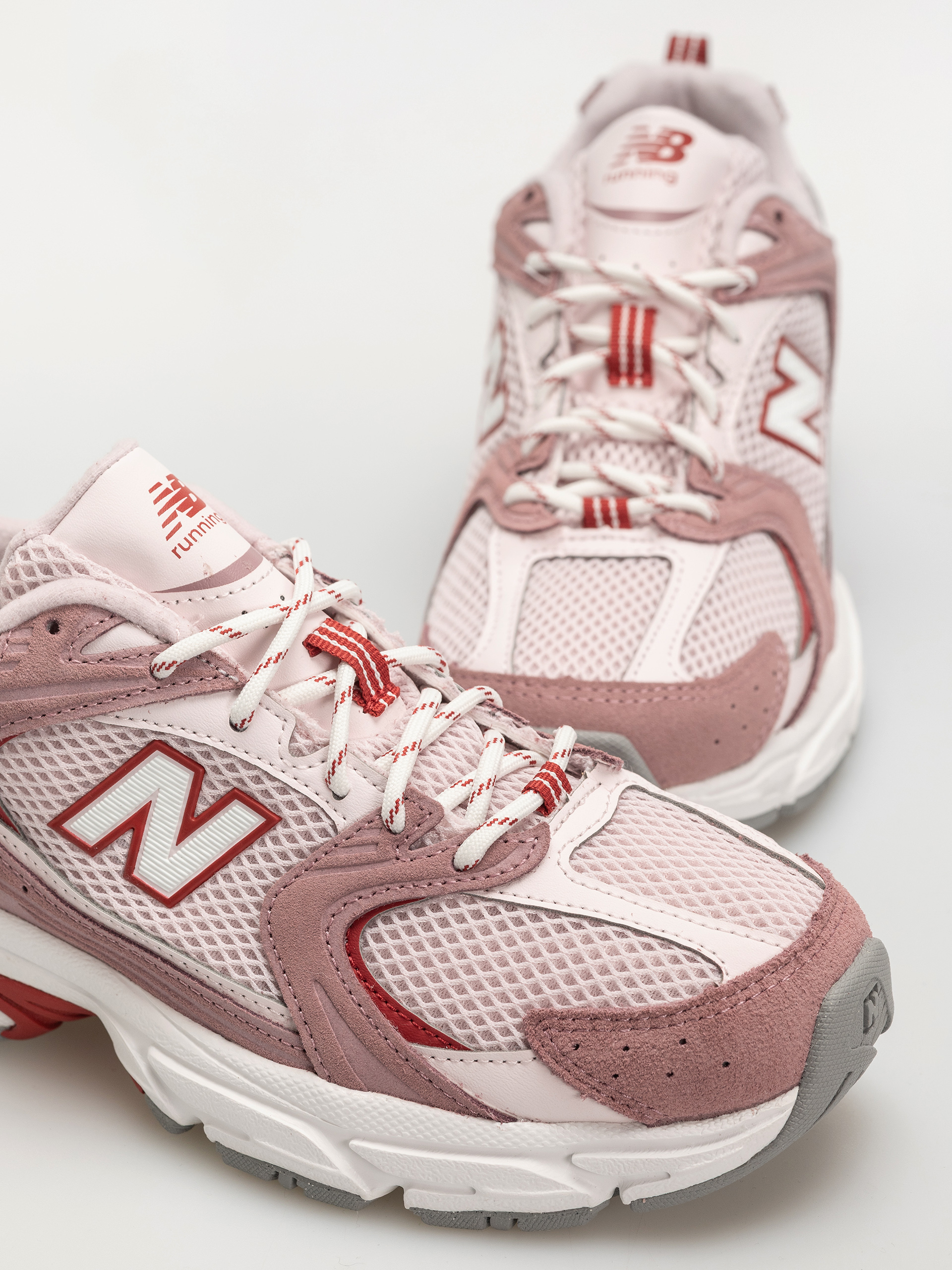 New Balance 530 Cipők (rosewood/pink salt/shadow red)