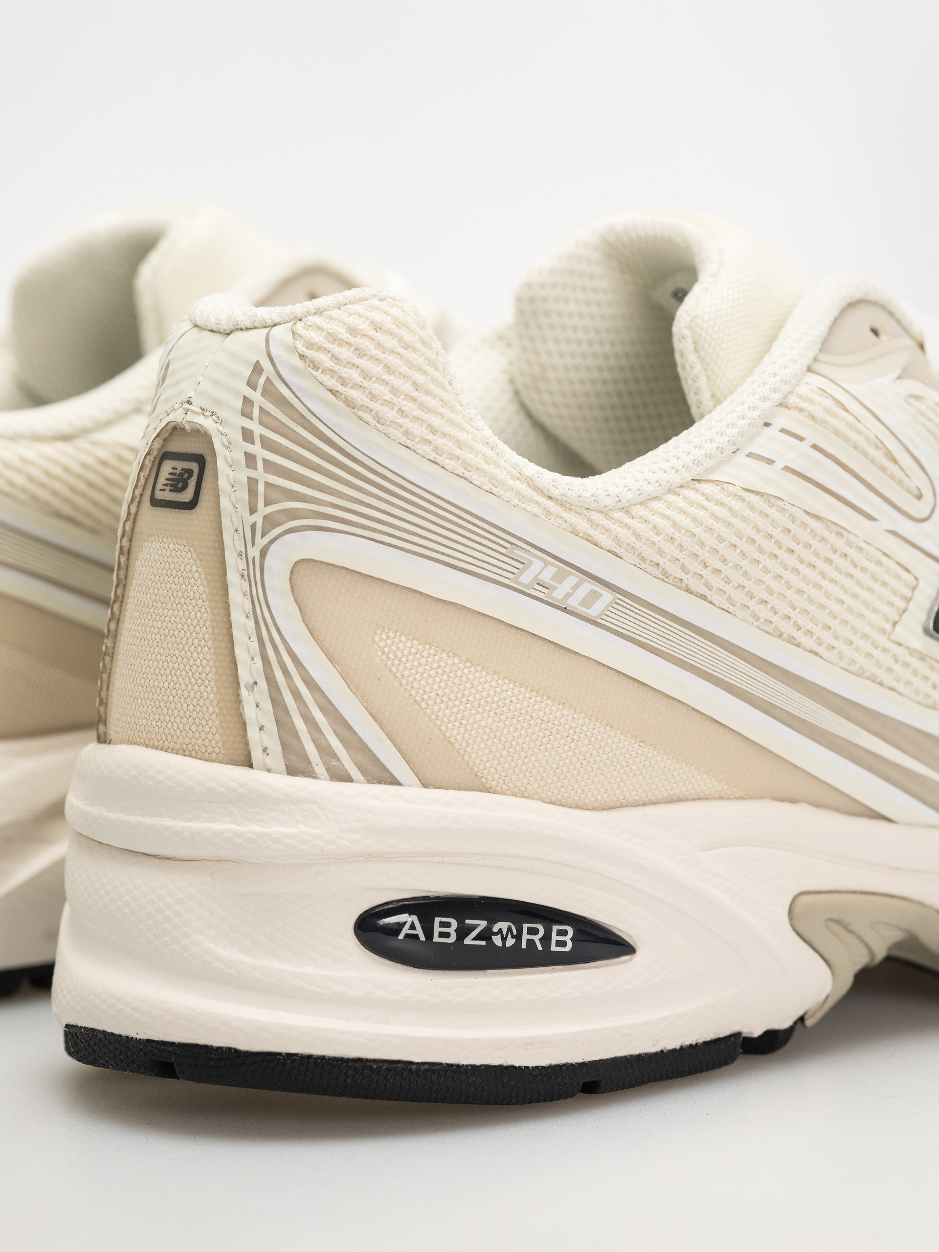 New Balance 740 Cipők (shipyard/angora)