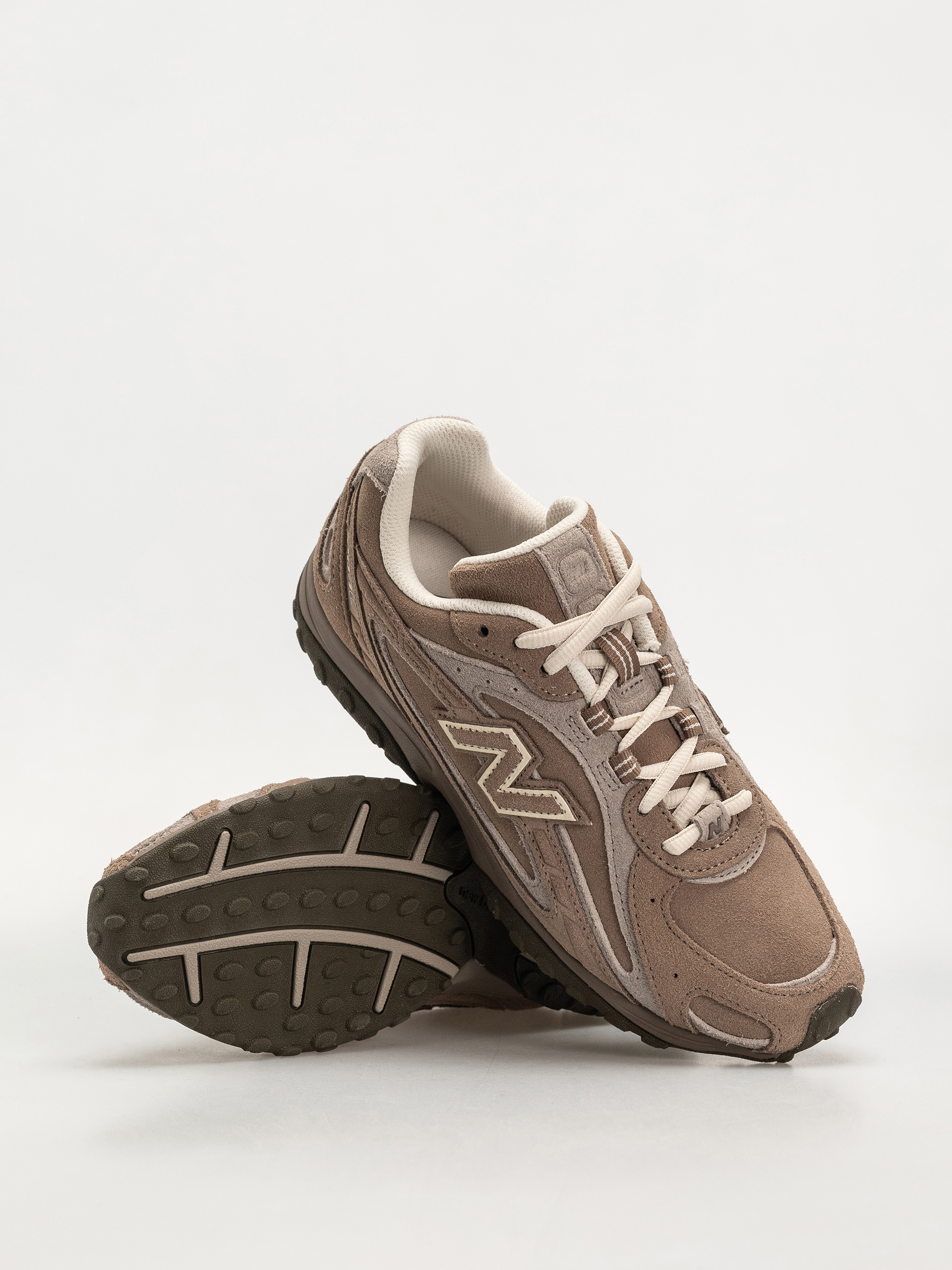 New Balance 204 Cipők (mushroom/arid stone mma)