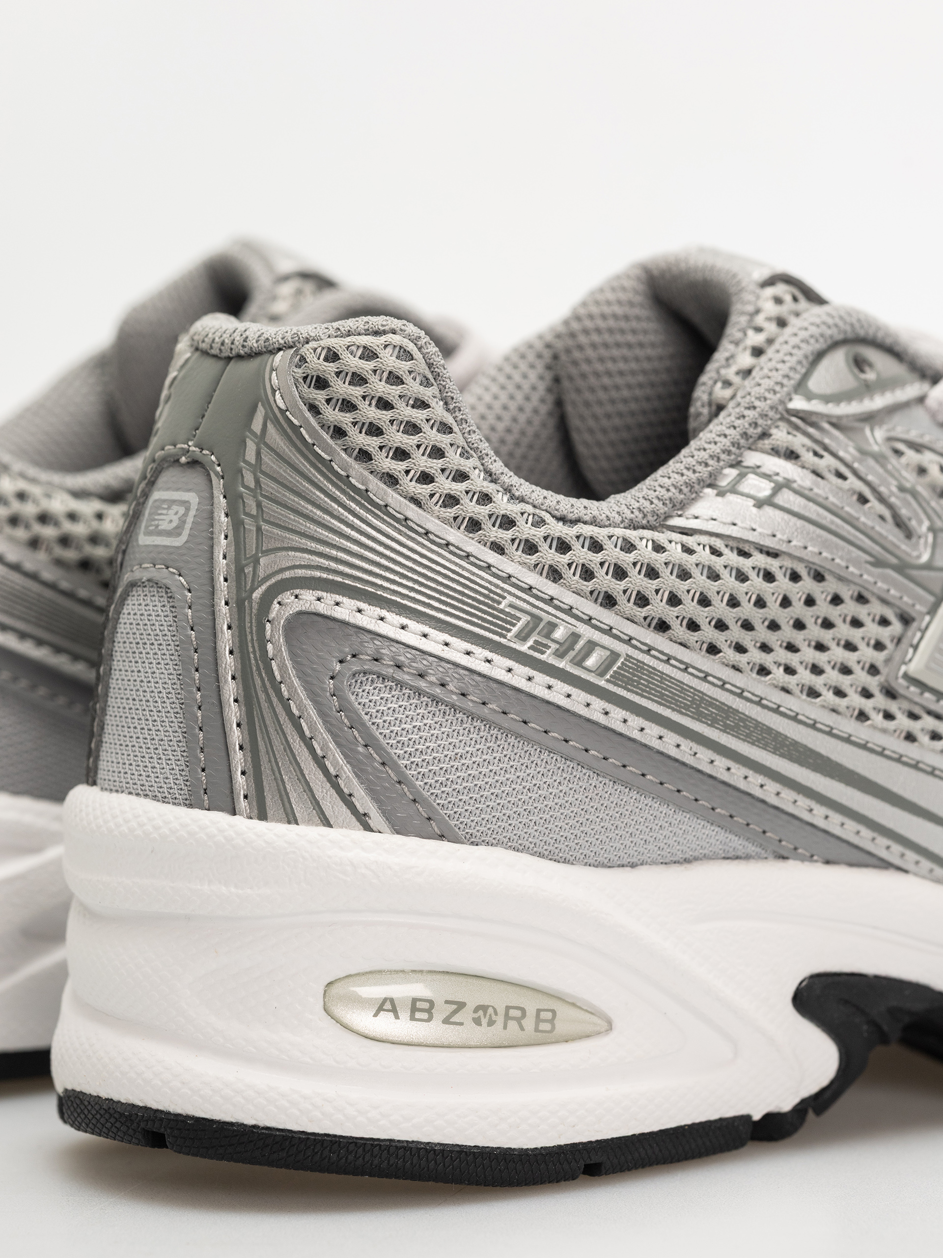 New Balance 740 Cipők (castlerock/slate gray/silver metallic sg2)