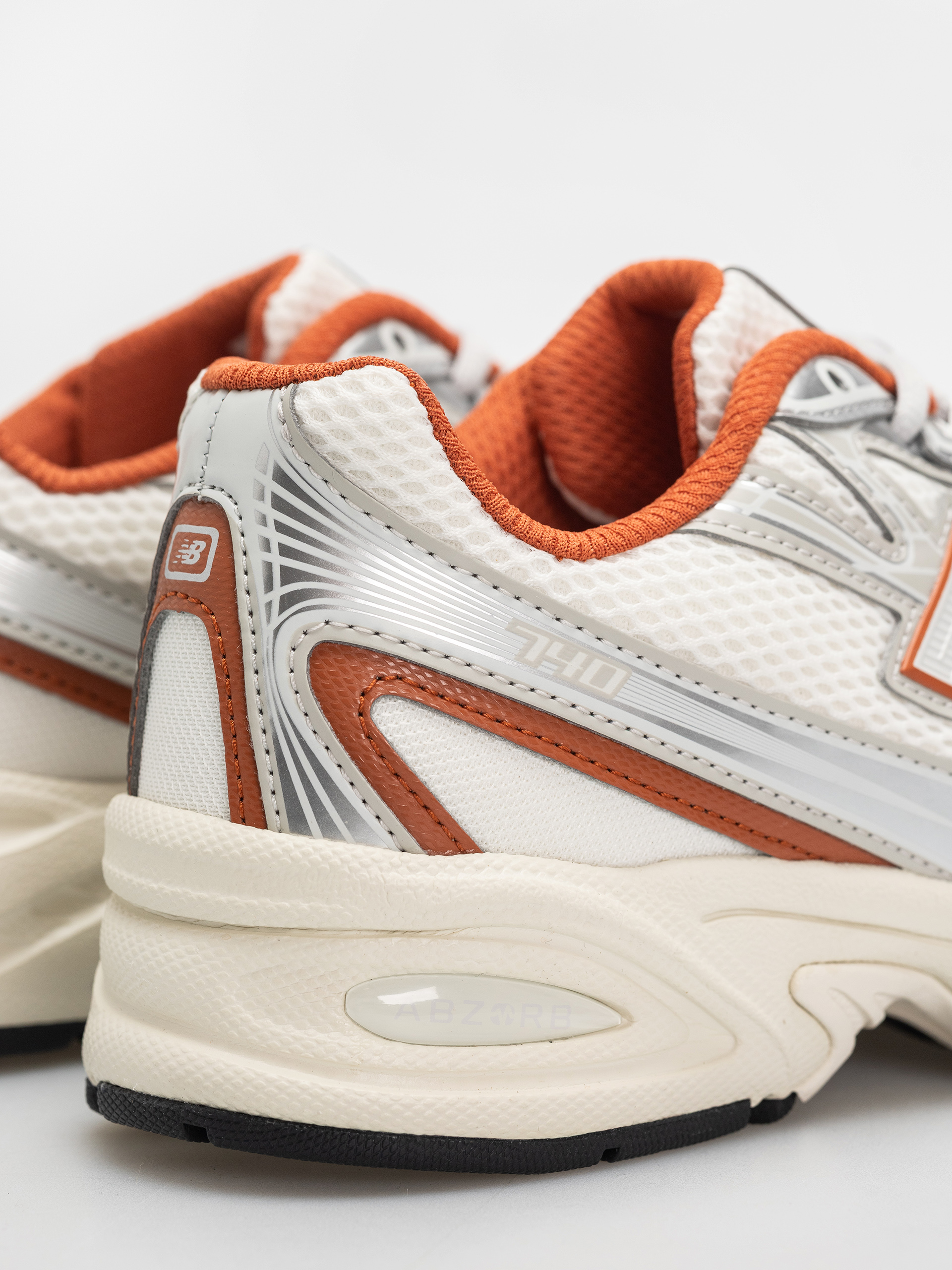New Balance 740 JR Cipők (silver metallic/cinnamon)