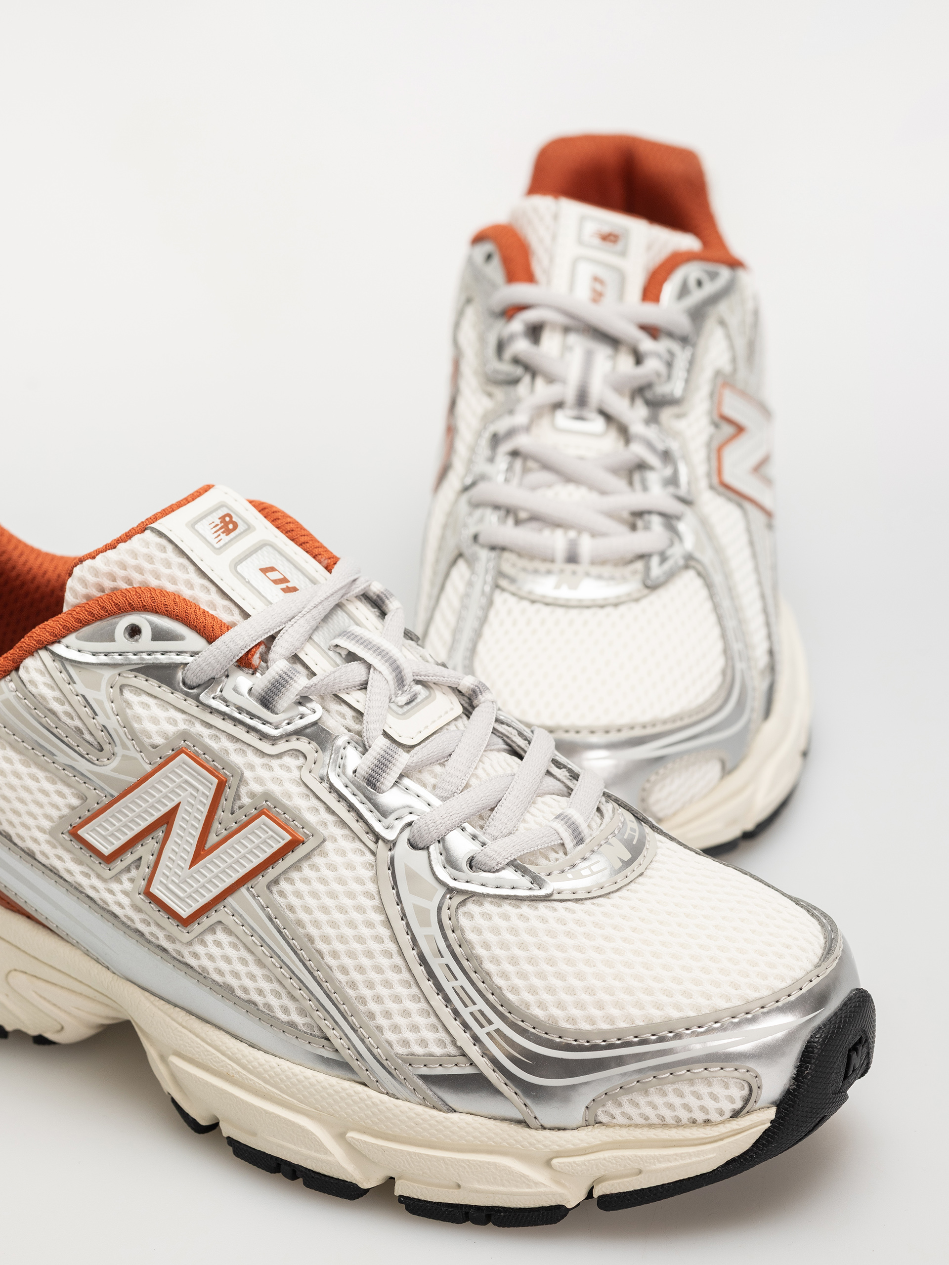 New Balance 740 JR Cipők (silver metallic/cinnamon)