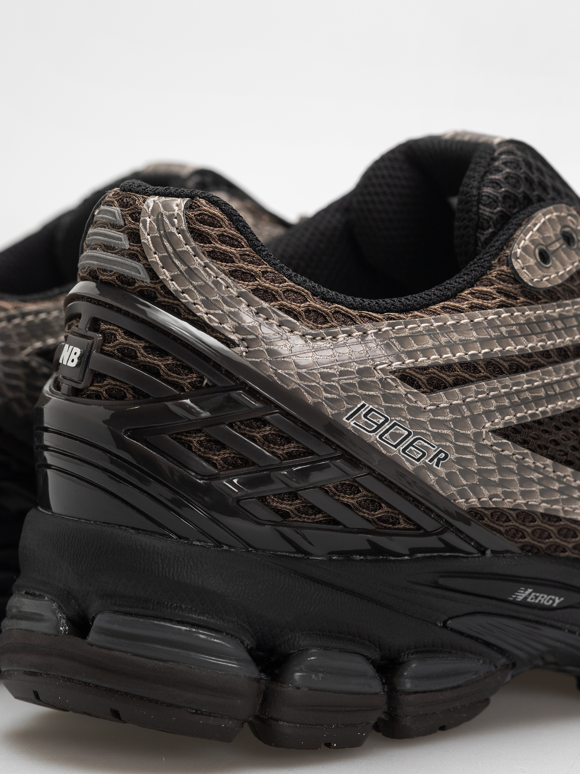 New Balance 1906 Cipők (thunder brown/black)