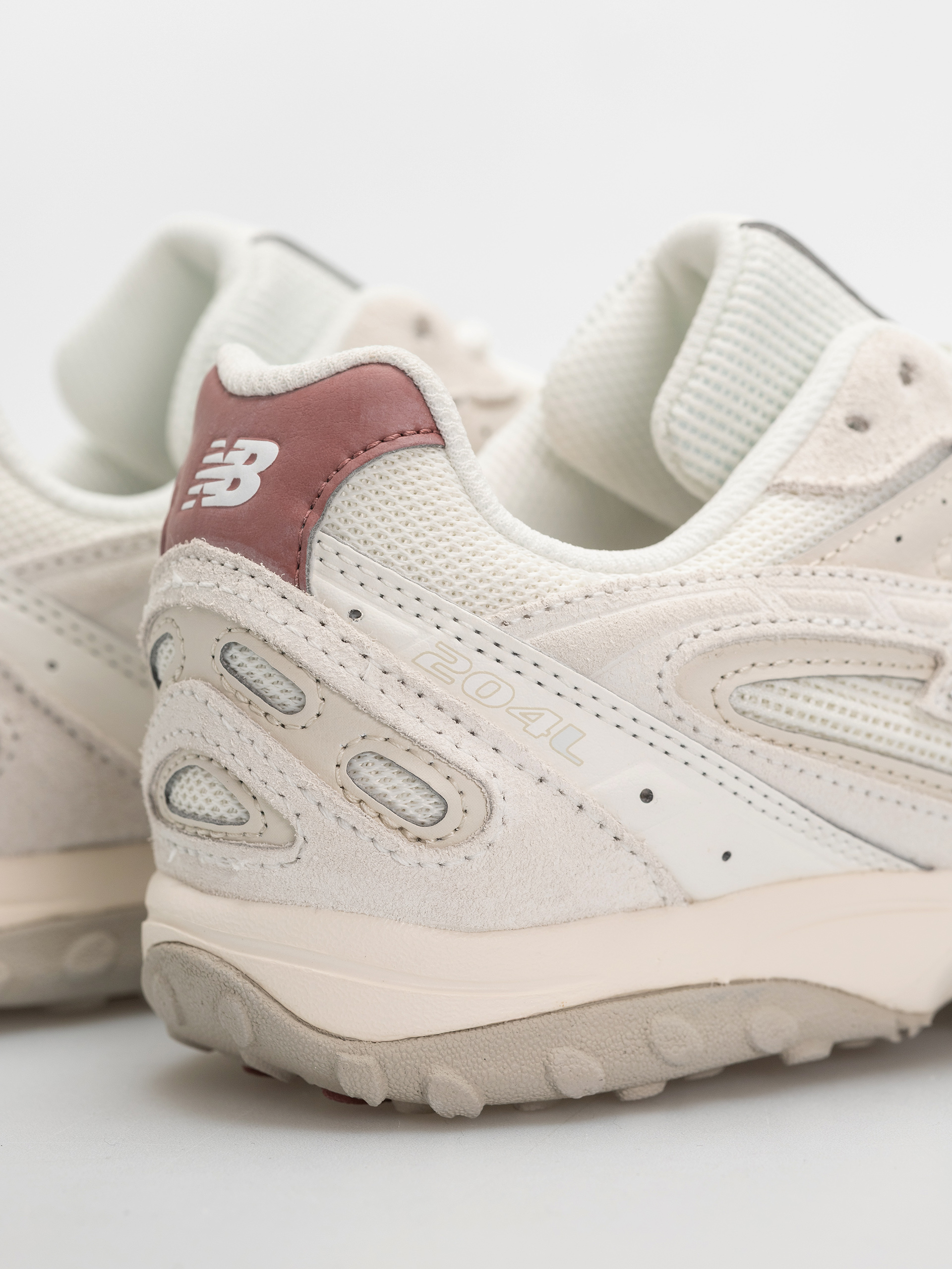 New Balance 204 Cipők (sea salt/red rock)