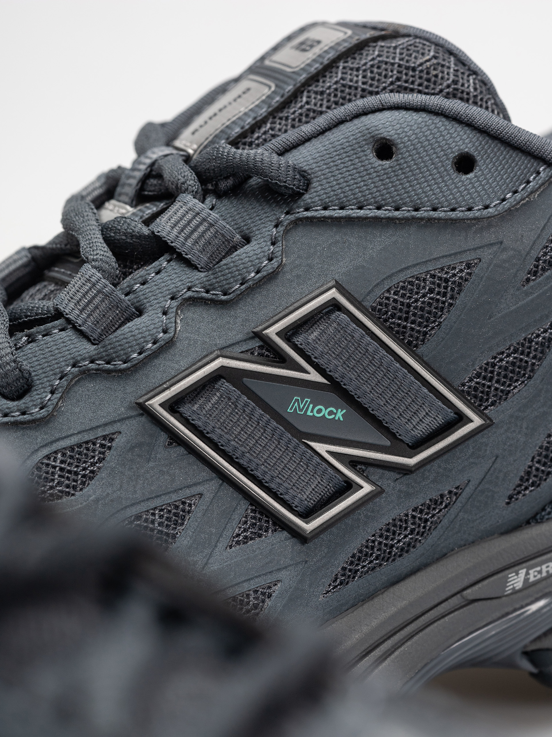 New Balance 1906 Cipők (graphite/deep end)