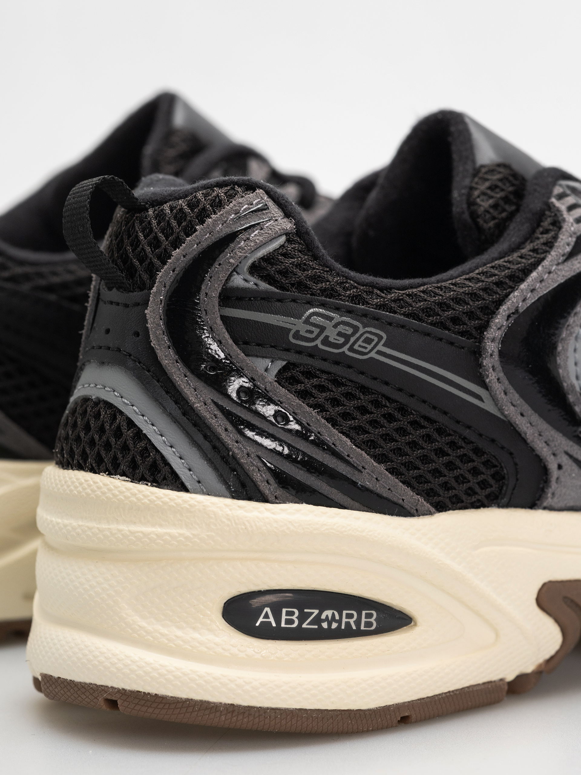 New Balance 530 Cipők (black/castlerock)