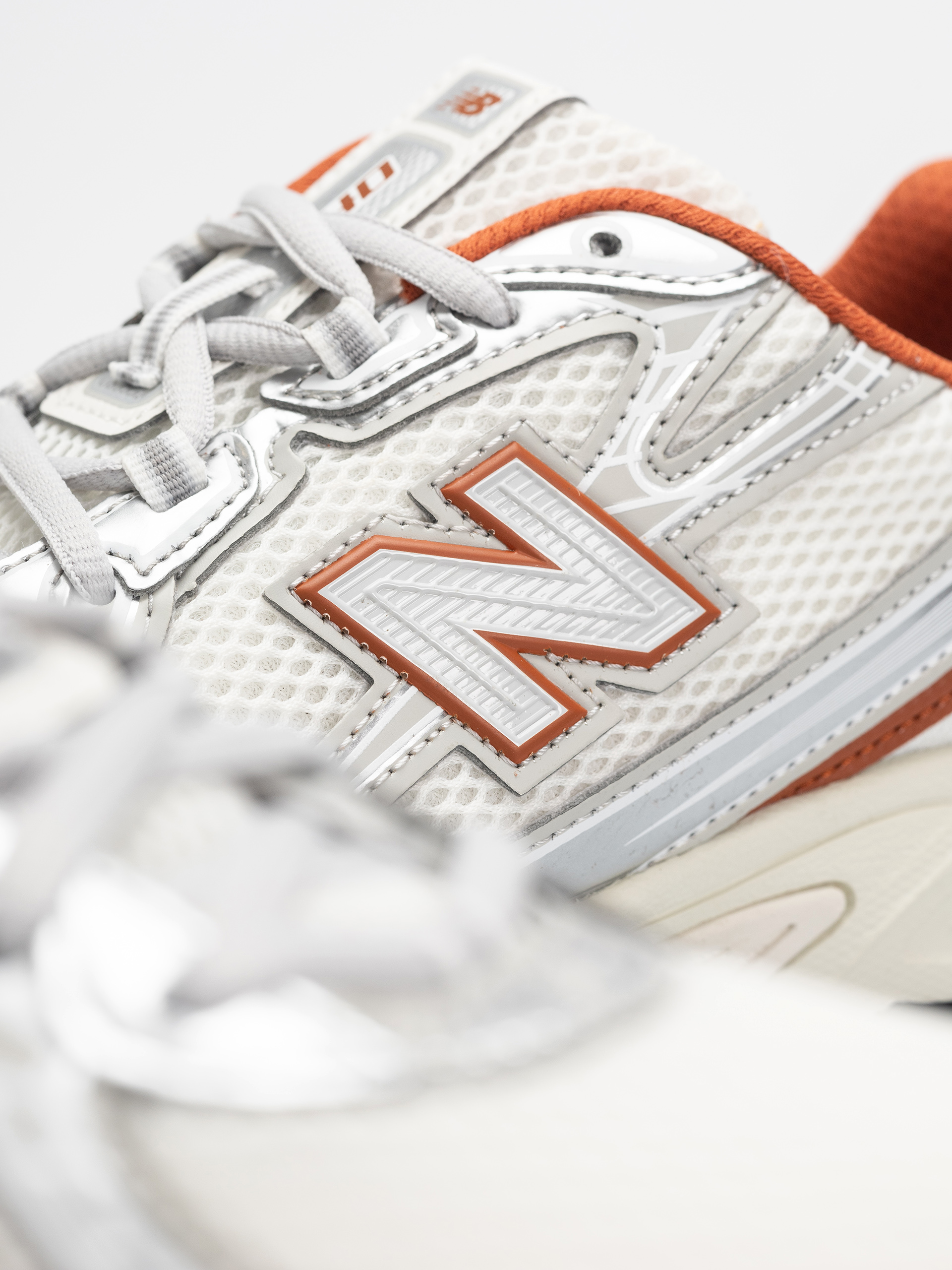New Balance 740 Cipők (angora/cinnamon)