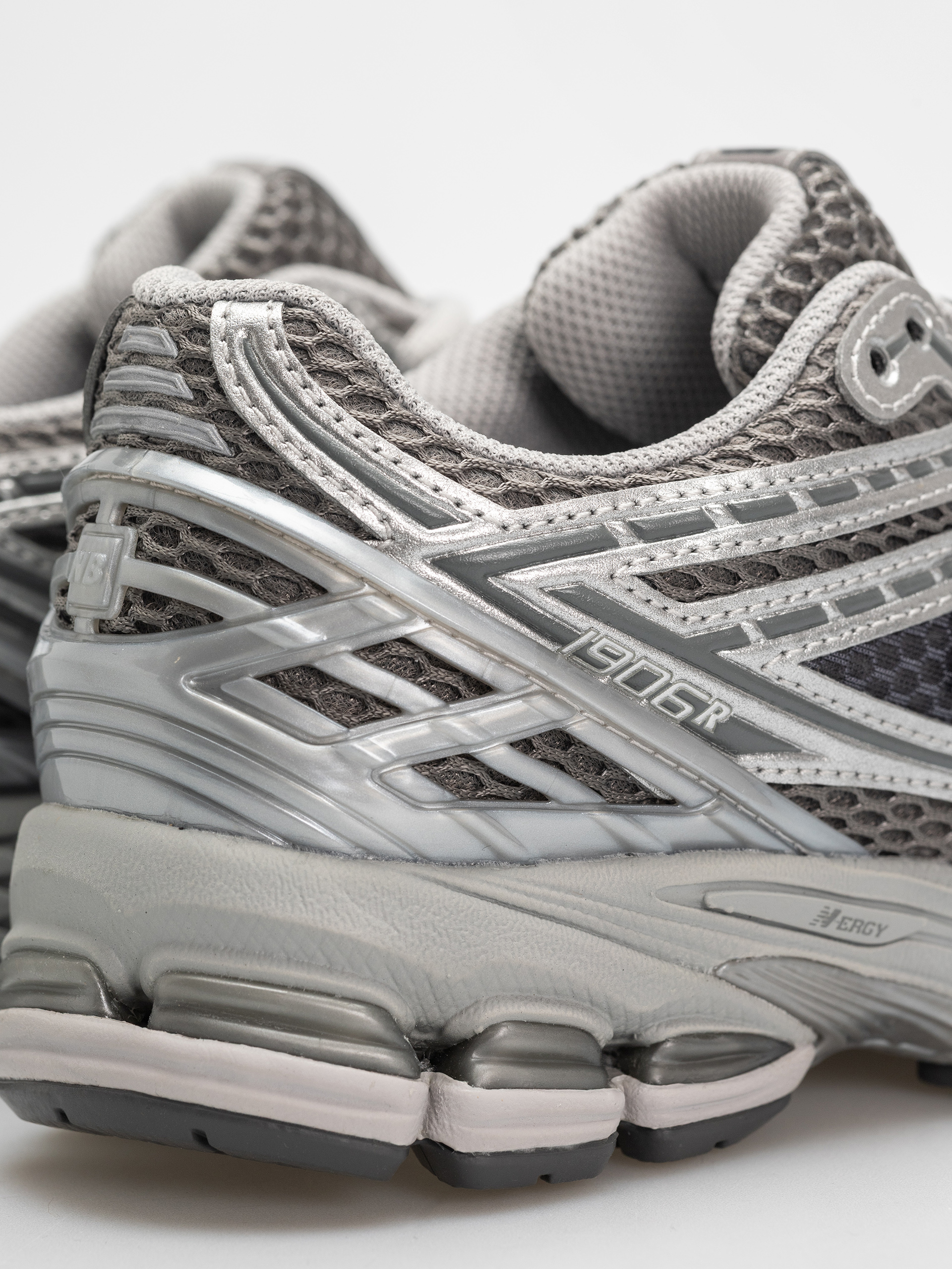 New Balance 1906 Cipők (harbor grey/silver metalic/concrete eh)