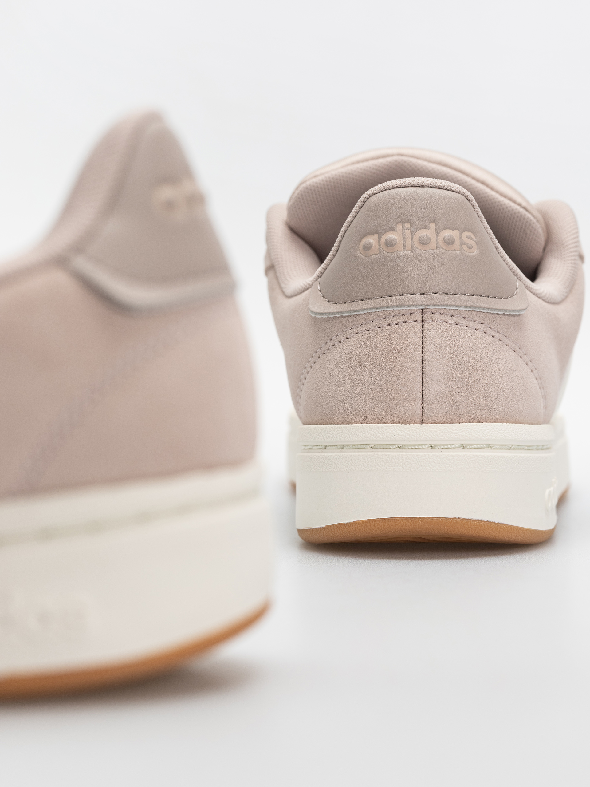 adidas Grand Court Alpha 0 Wmn Cipők (wontau/owhite/vapgre)