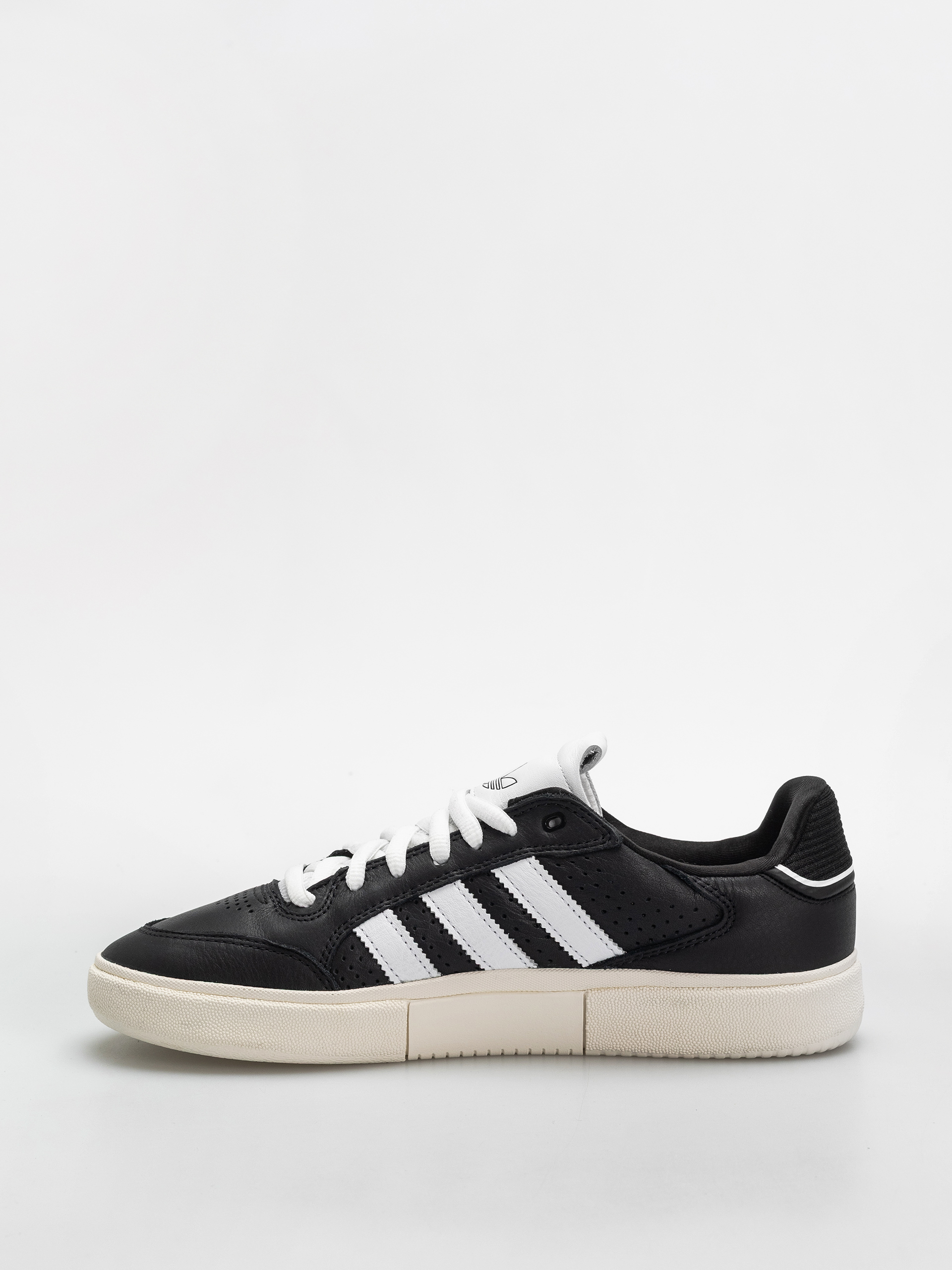 adidas Tyshawn Low Cipők (cblack/ftwwht/cwhite)