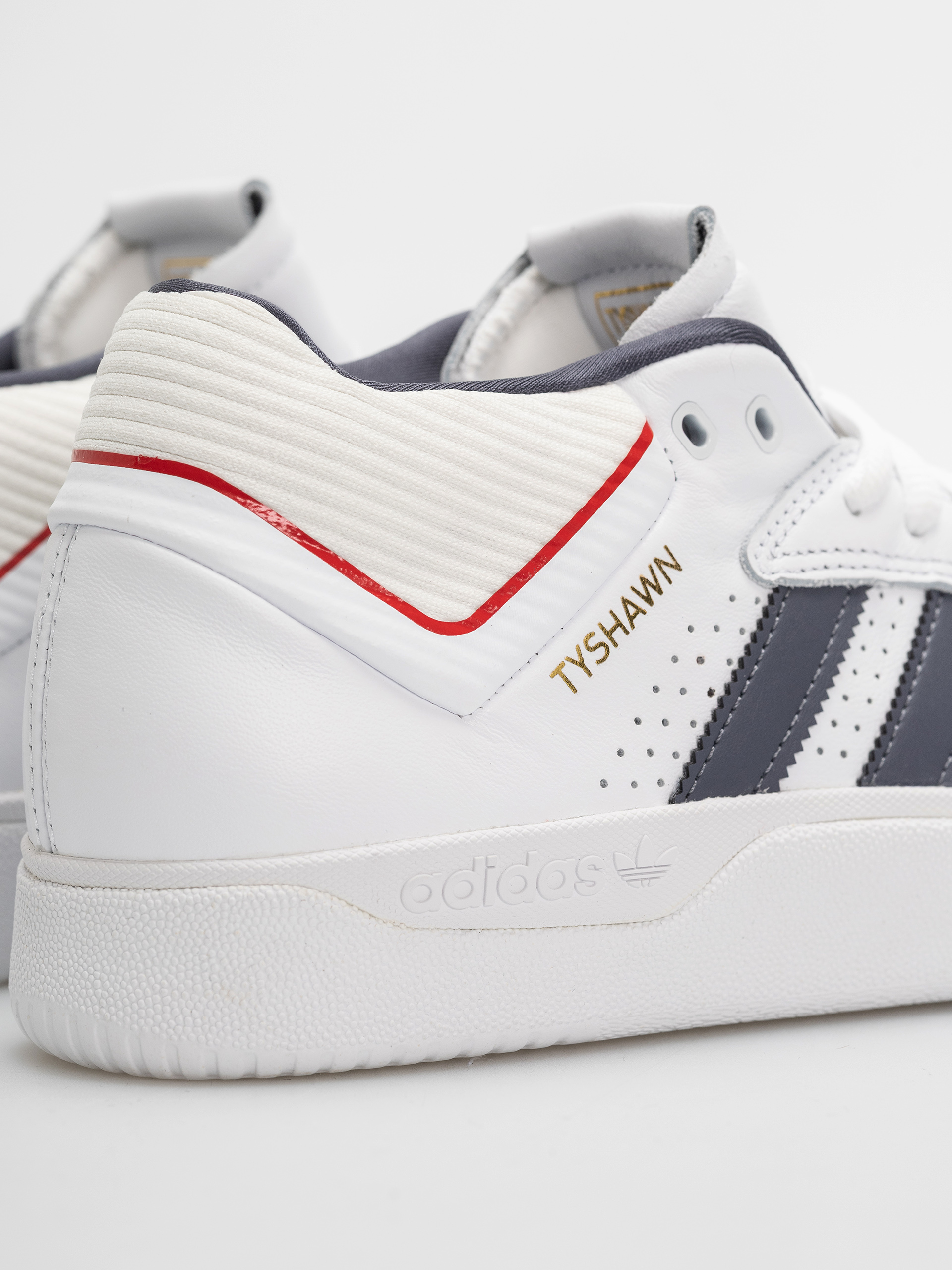 adidas Tyshawn Cipők (ftwwht/colred)