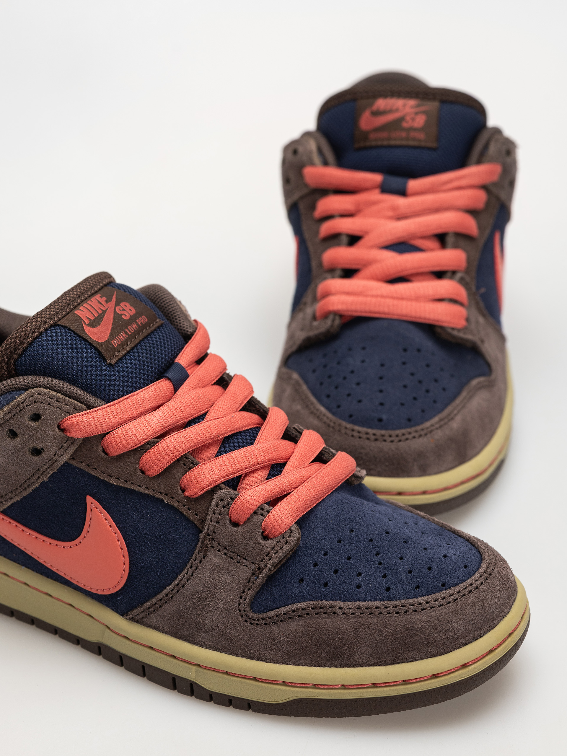 Nike SB Dunk Low Pro Cipők (baroque brown/adobe midnight navy)