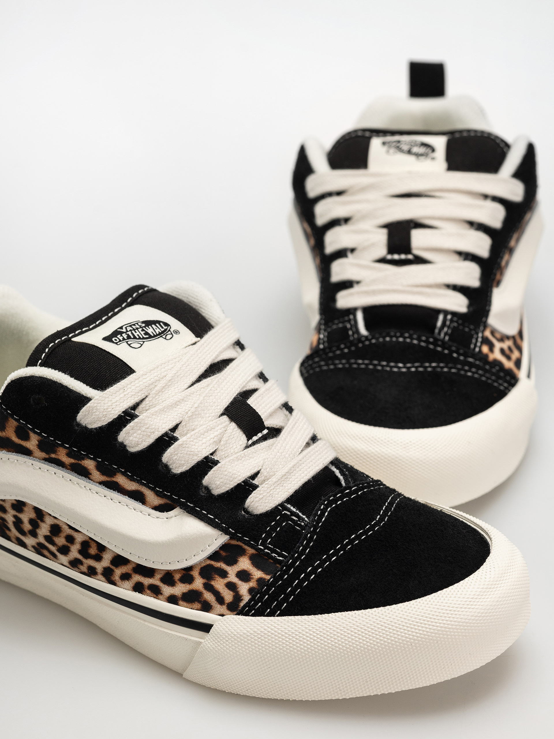 Vans Knu Skool Cipők (black/leopard)