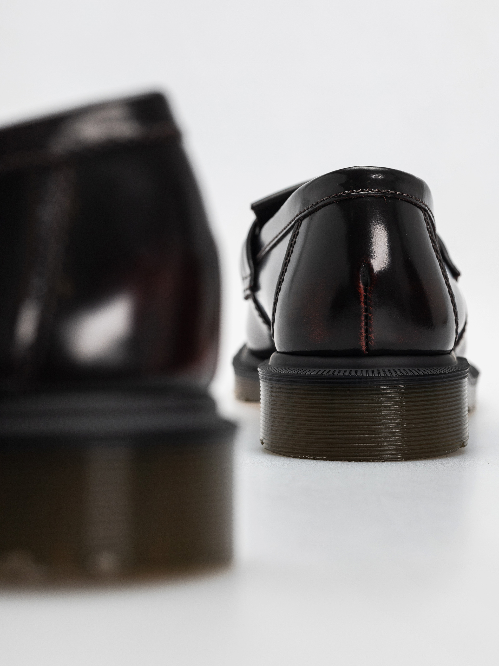 Dr. Martens Adrian Tassel Loafer Cipők (cherry red arcadia)