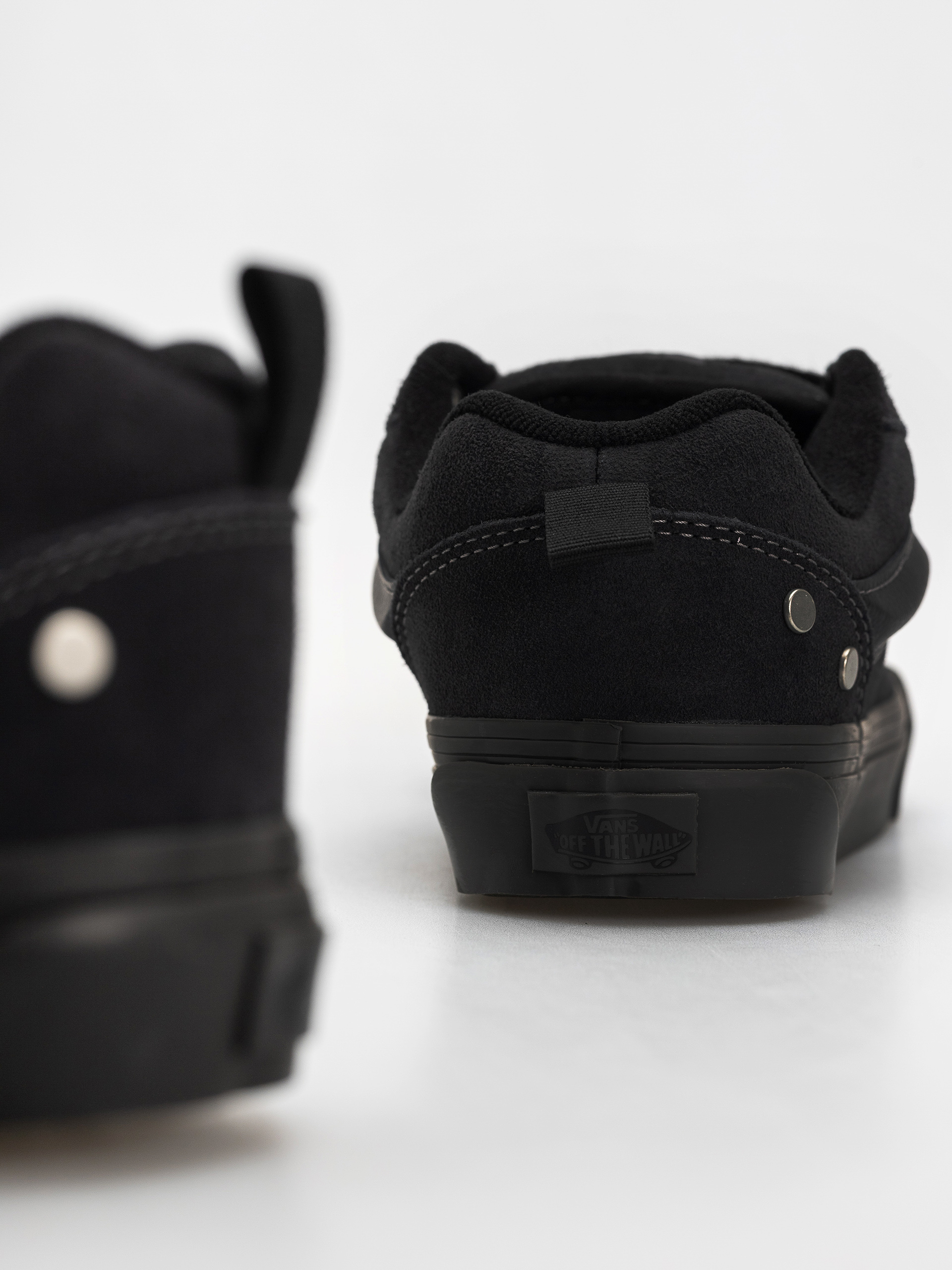 Vans Knu Skool Cipők (dark gray)