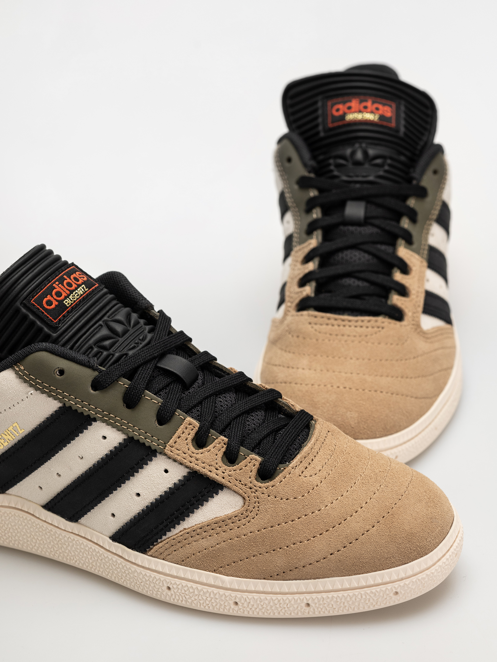 adidas Busenitz Cipők (cardbo/cblack/olistr)