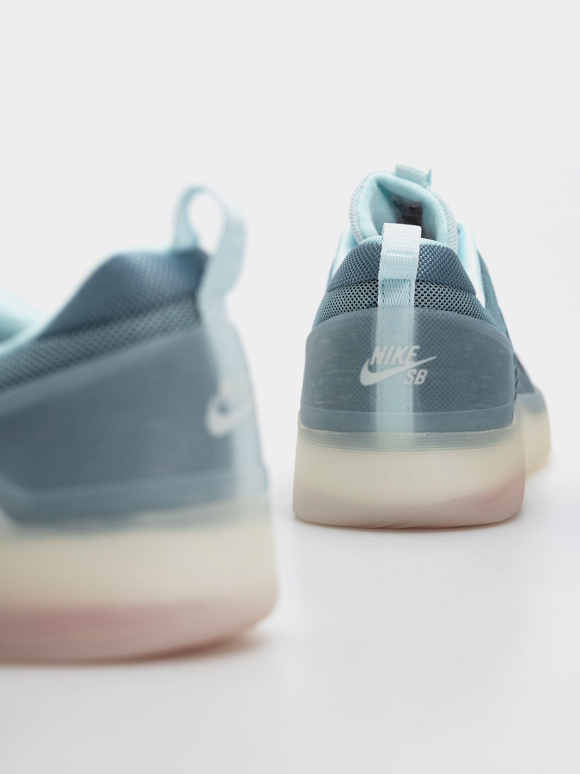 Nike SB Zoom Nyjah 4 Cipők (glacier blue/black smokey blue sail)
