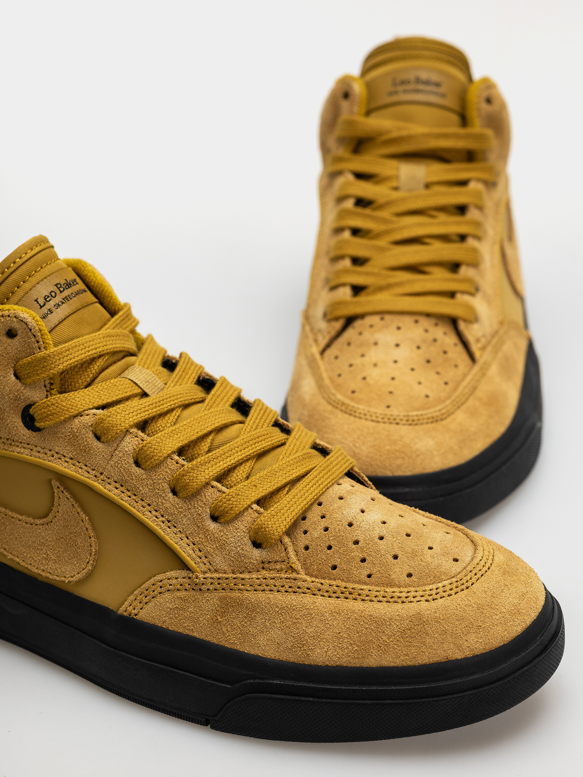 Nike SB React Leo Cipők (bronzine/bronzine black)