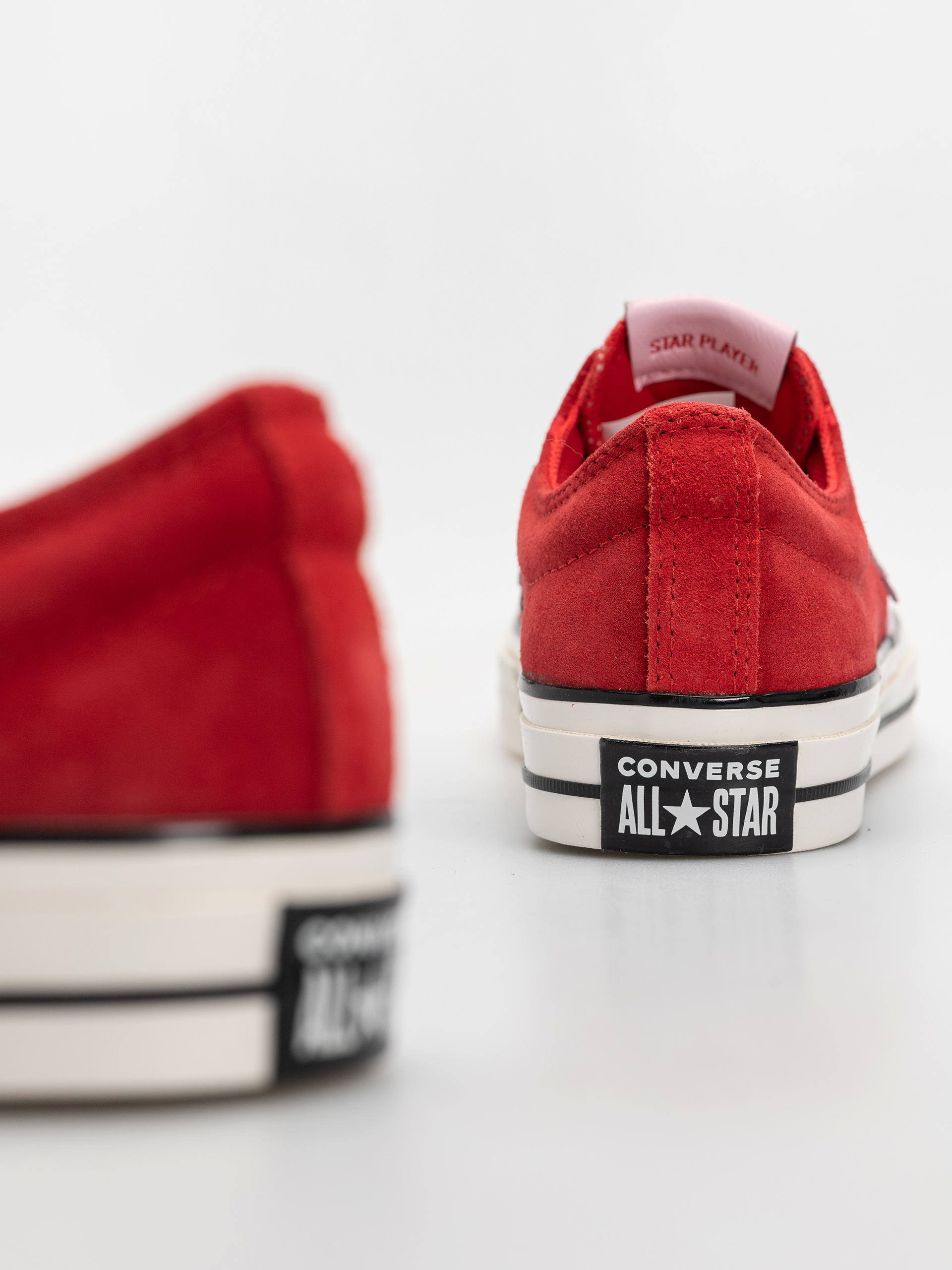 Converse Star Player 76 Ox Cipők (red/new found bloom)