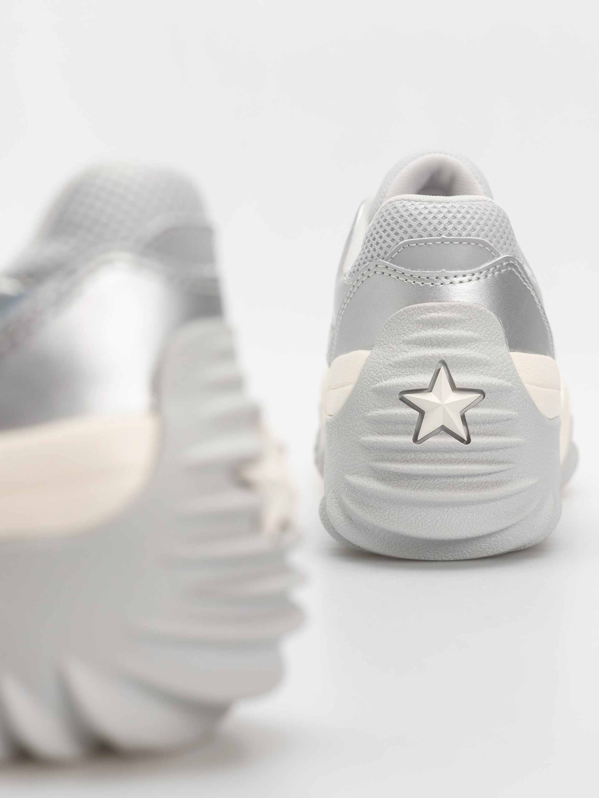 Converse Wave Motion Trainer Ox Cipők (silver)