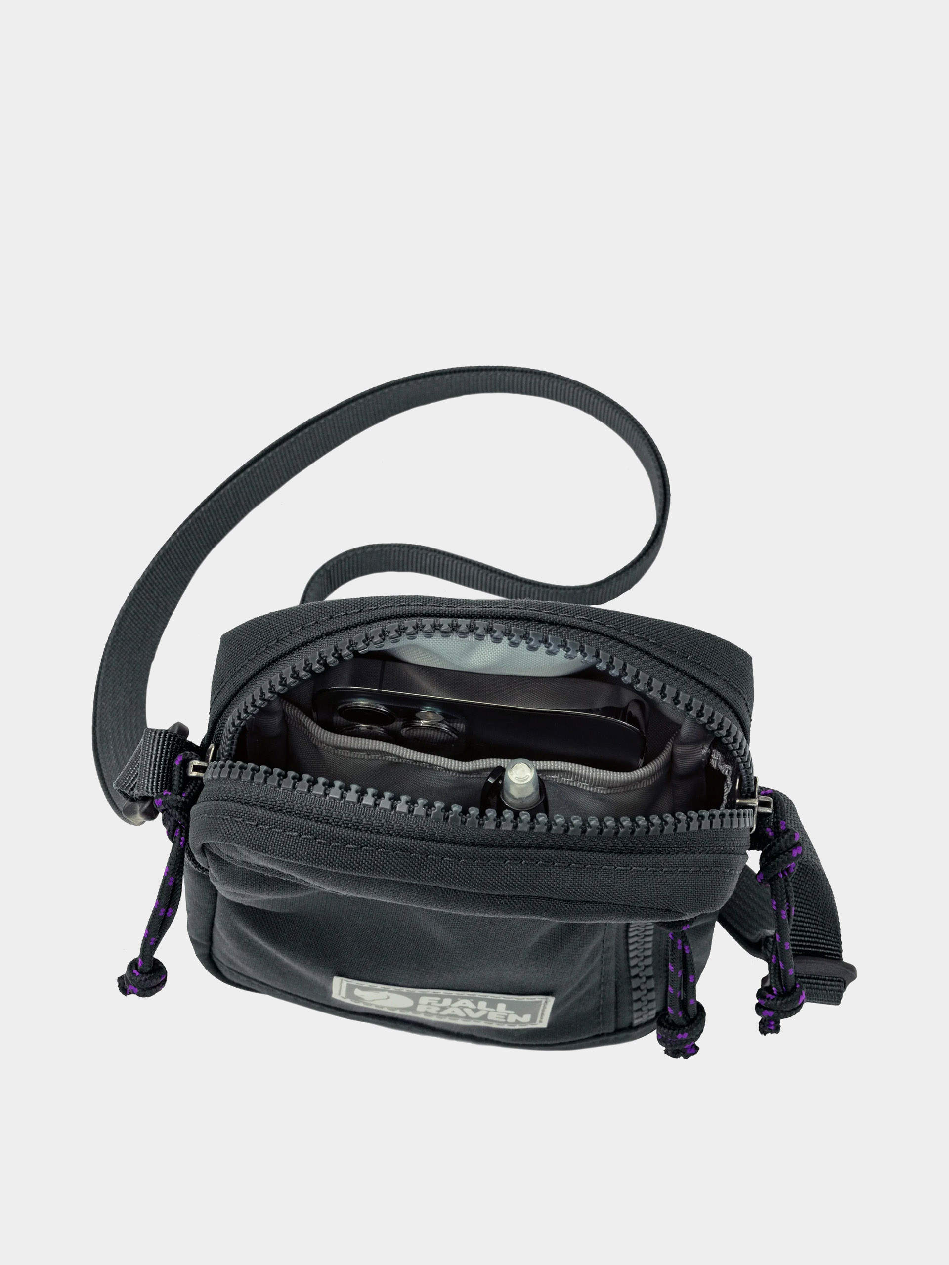 Táska Fjallraven Vardag Pocket Small (coal black)