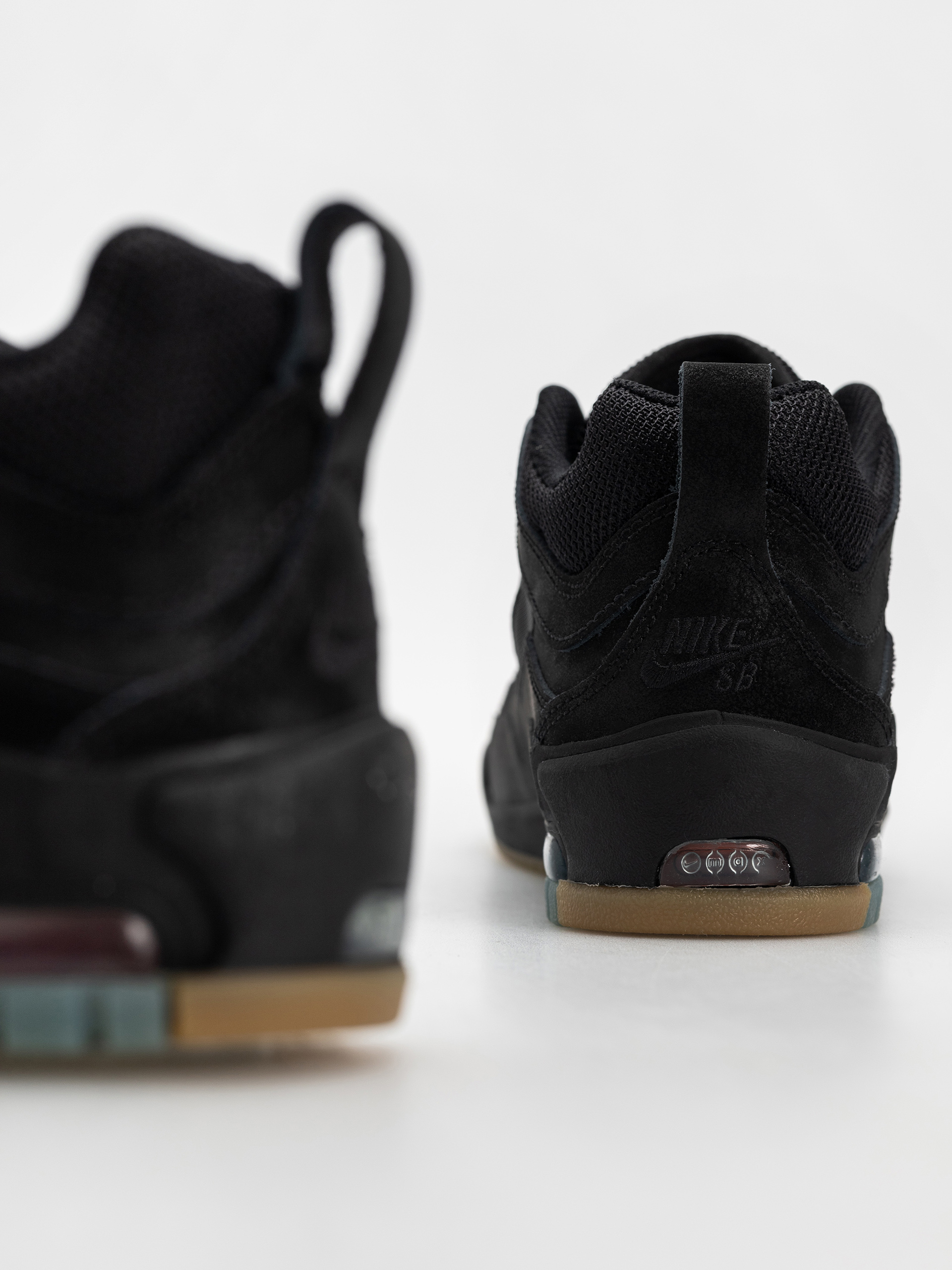 Nike SB Air Max Ishod Cipők (black/black black black)