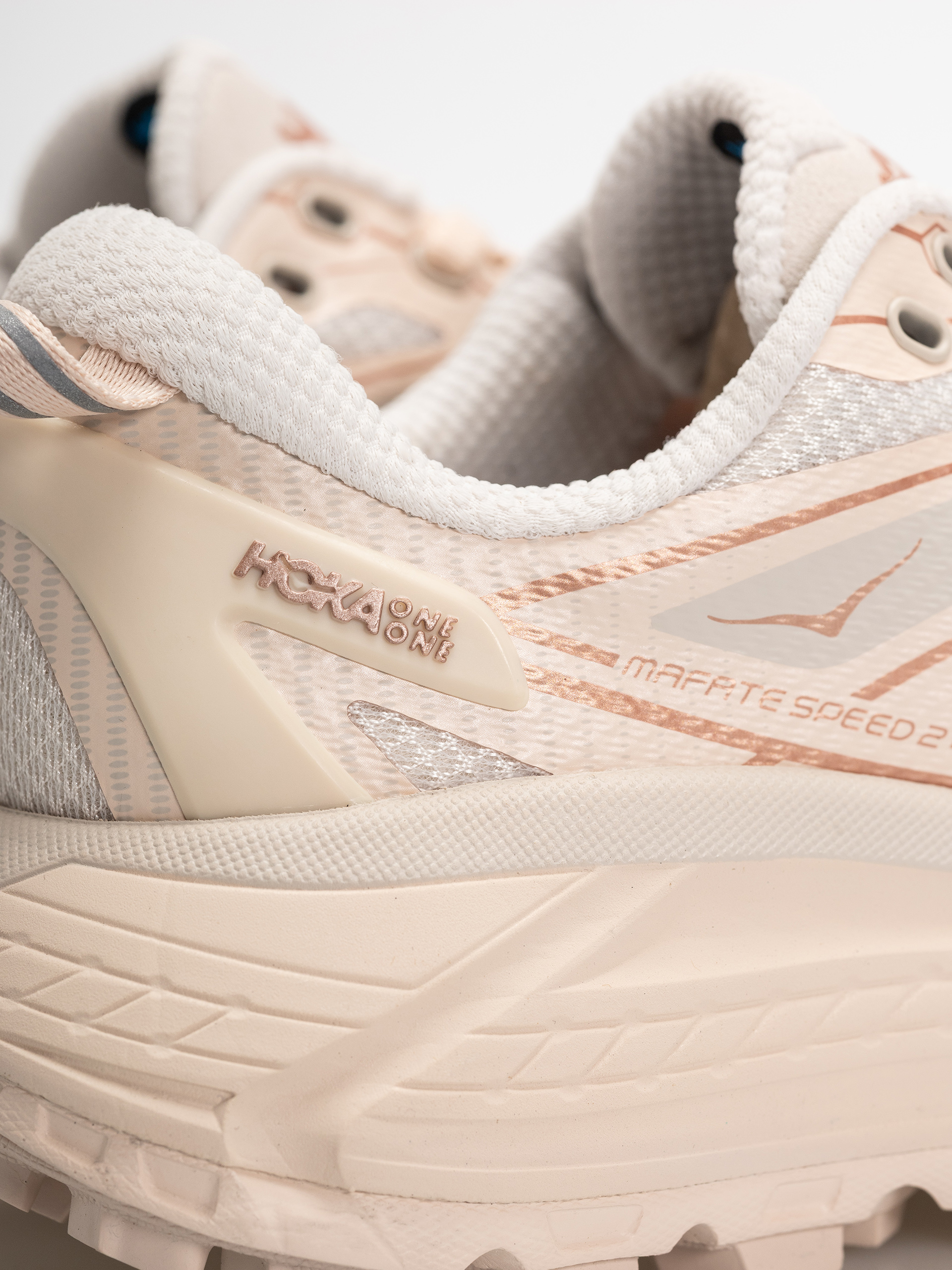 Hoka Mafate Speed 2 Cipők (beech wood/stucco)