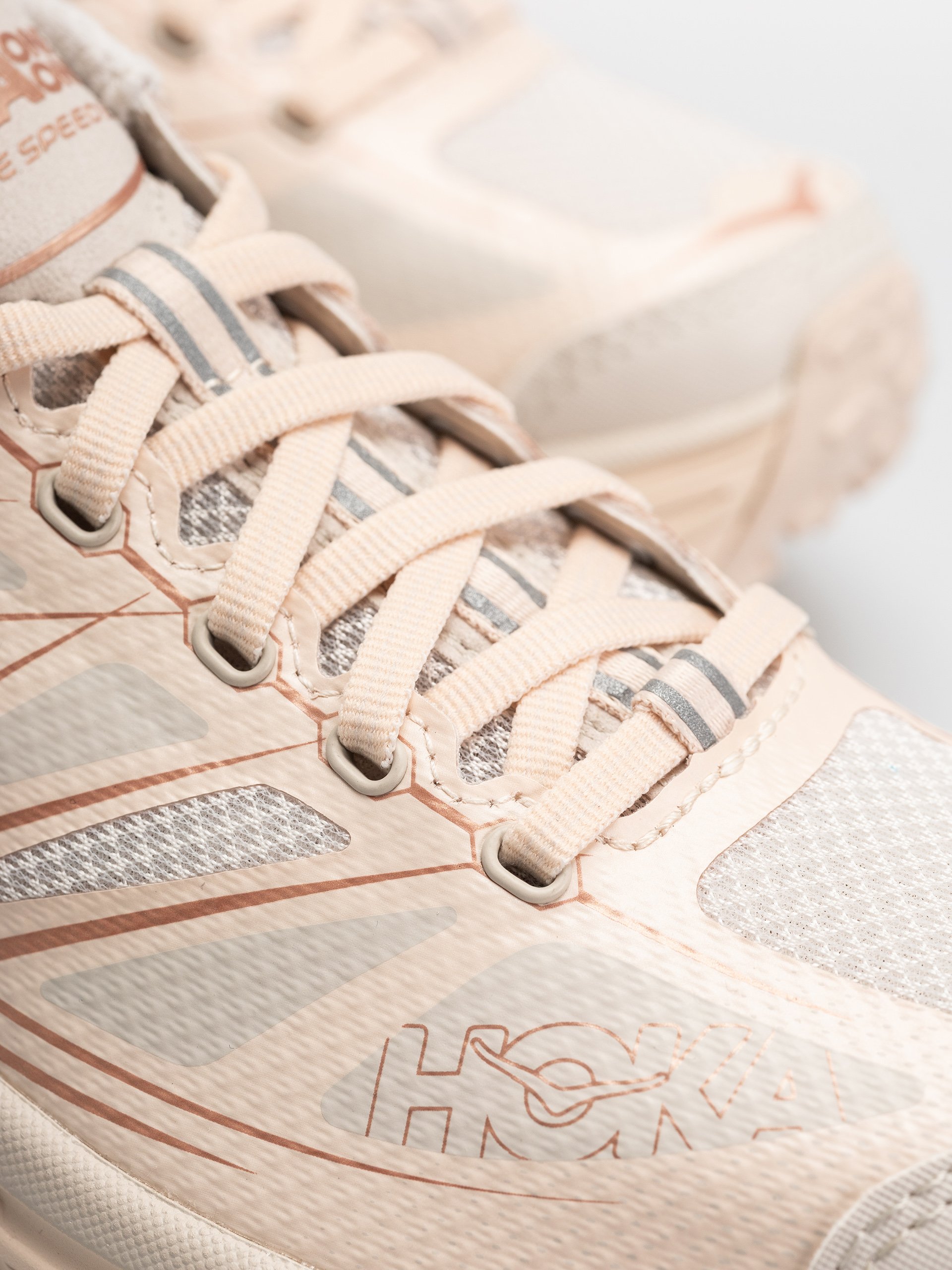 Hoka Mafate Speed 2 Cipők (beech wood/stucco)