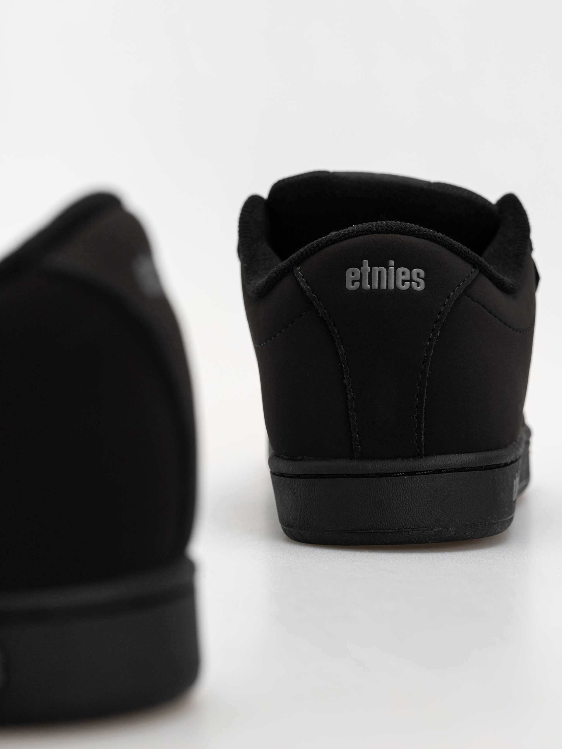 Cipők Etnies Kingpin (black dirty wash)