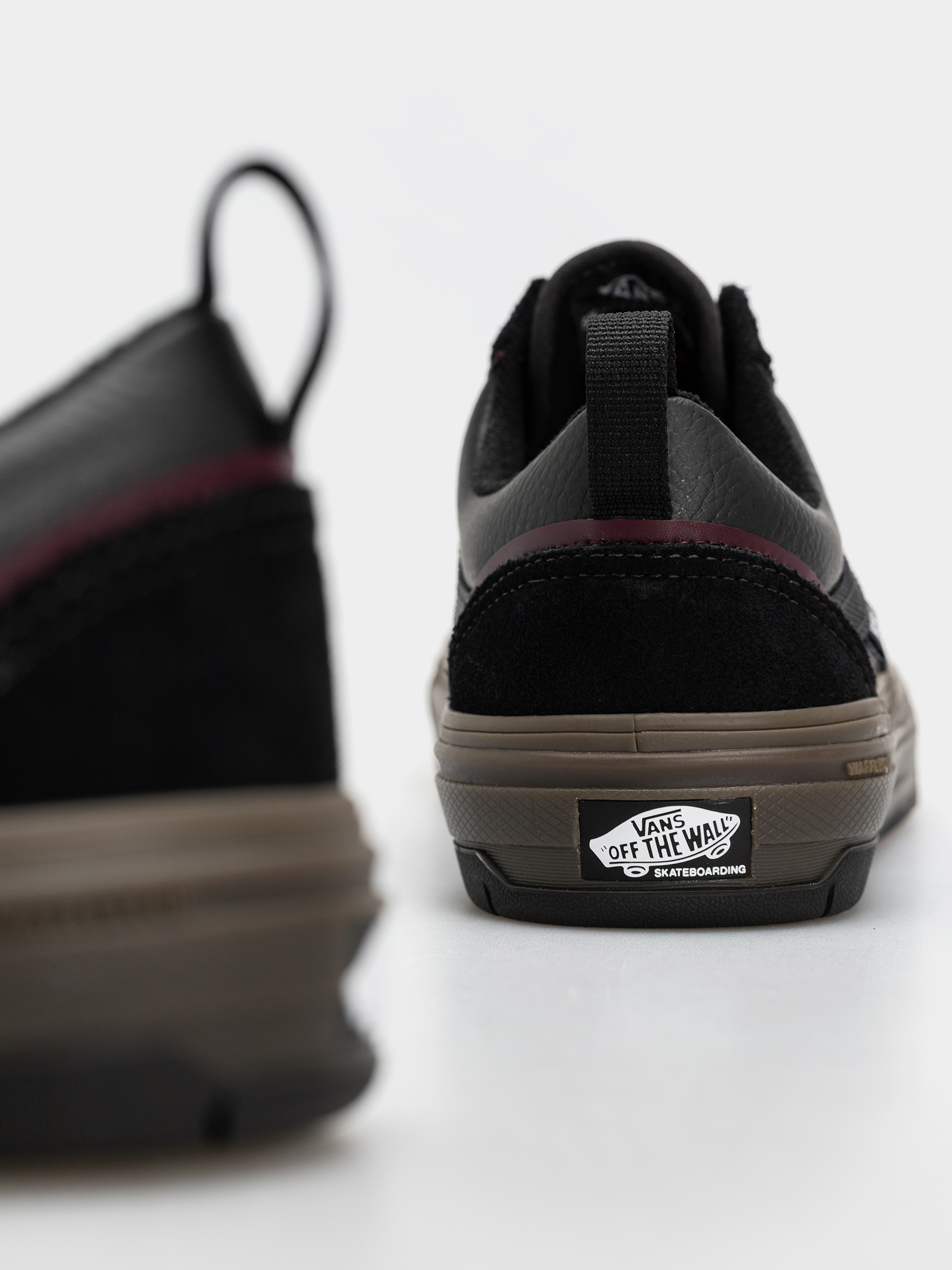 Vans Skate Old Skool Wafflecup Cipők (black/dark gum)