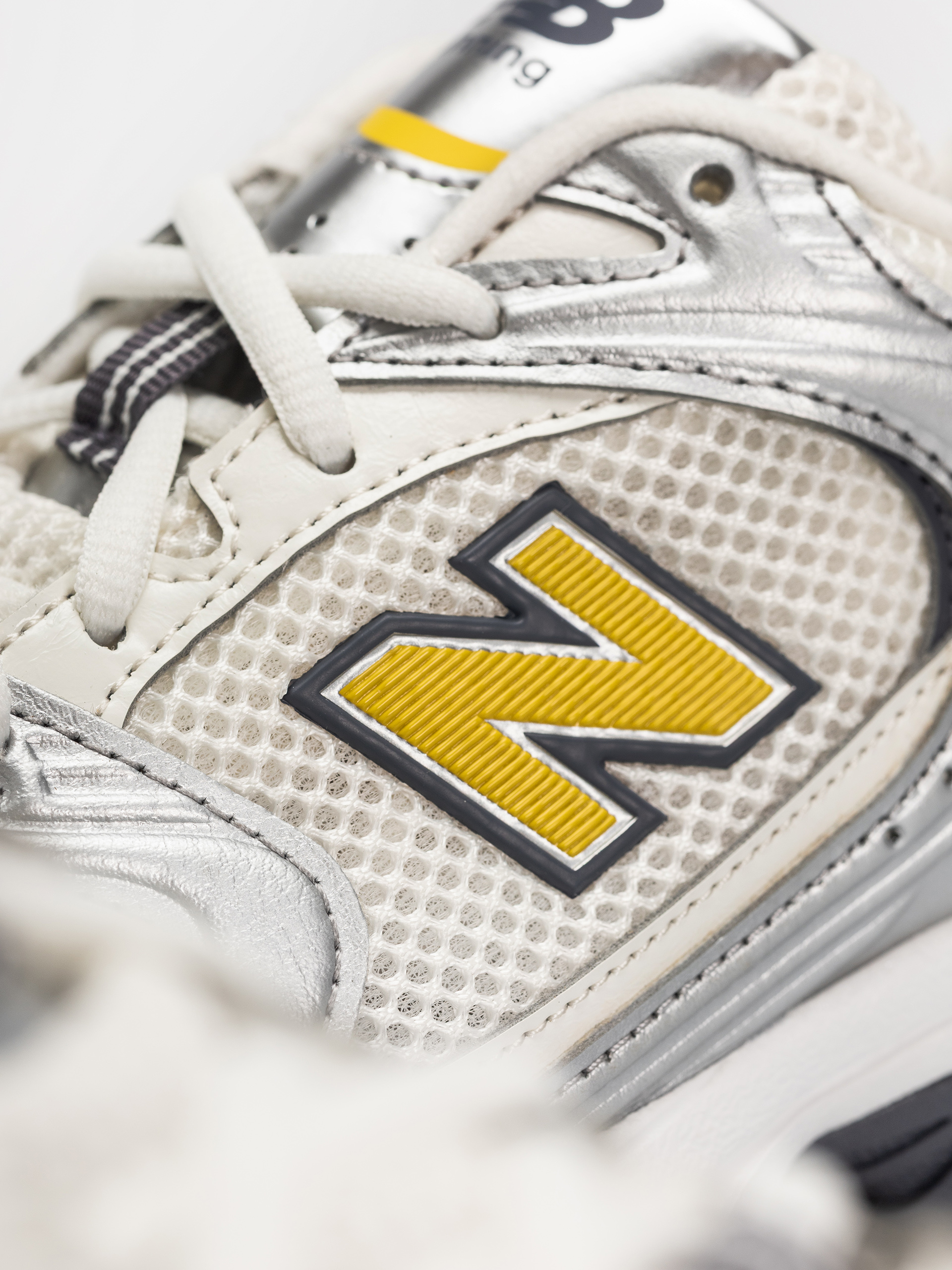 New Balance 530 Cipők (silver metallic/sea salt/apollo gold)