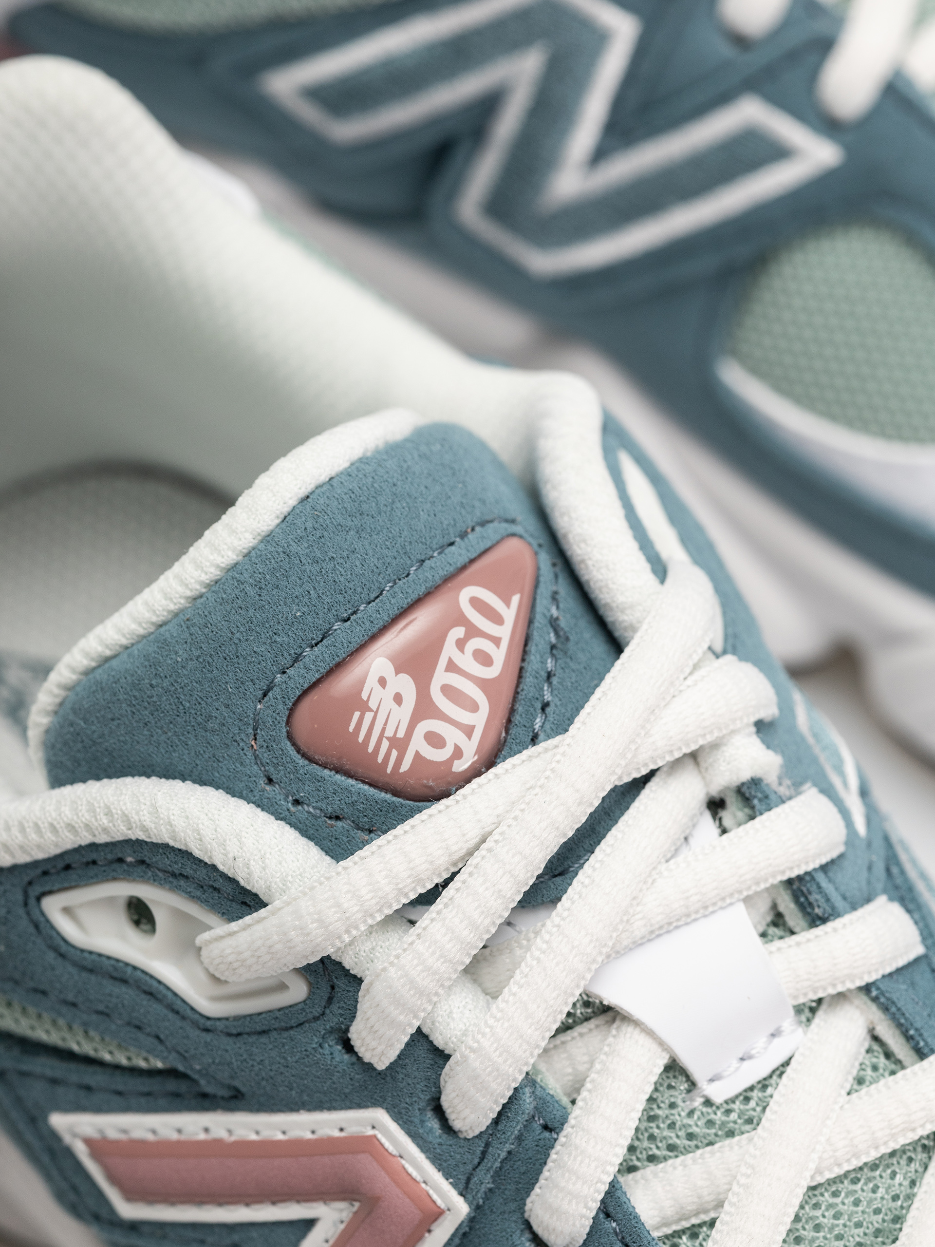 New Balance 9060 JR Cipők (salt water/rosewood)