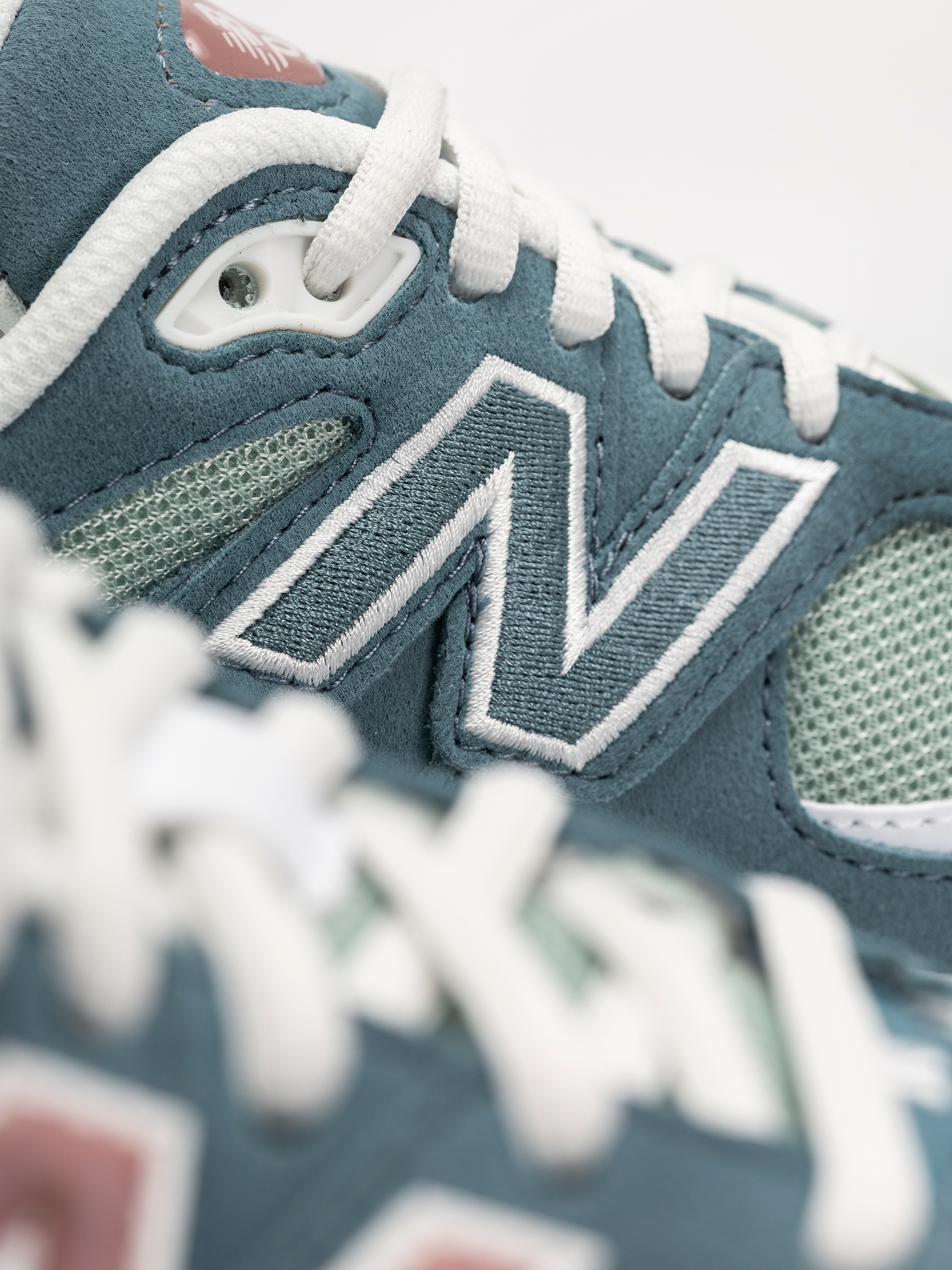 New Balance 9060 JR Cipők (salt water/rosewood)