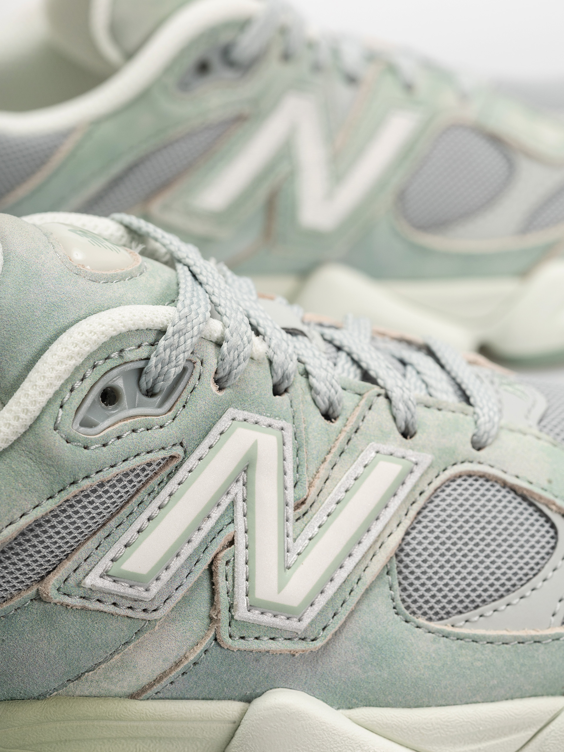 New Balance 9060 Cipők (mosaic green/sea salt)