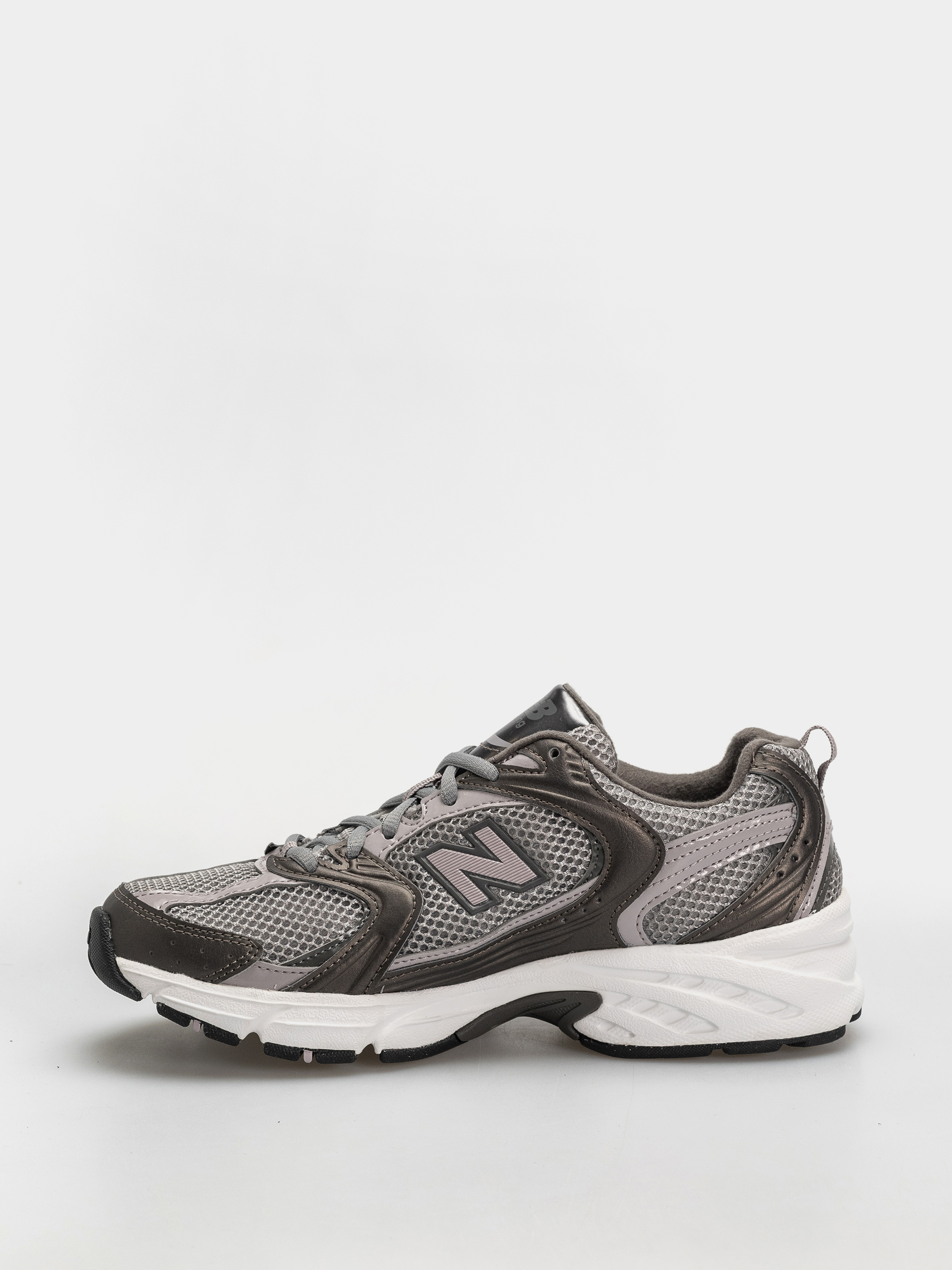 New Balance 530 Cipők (black metallic/truffle salt)