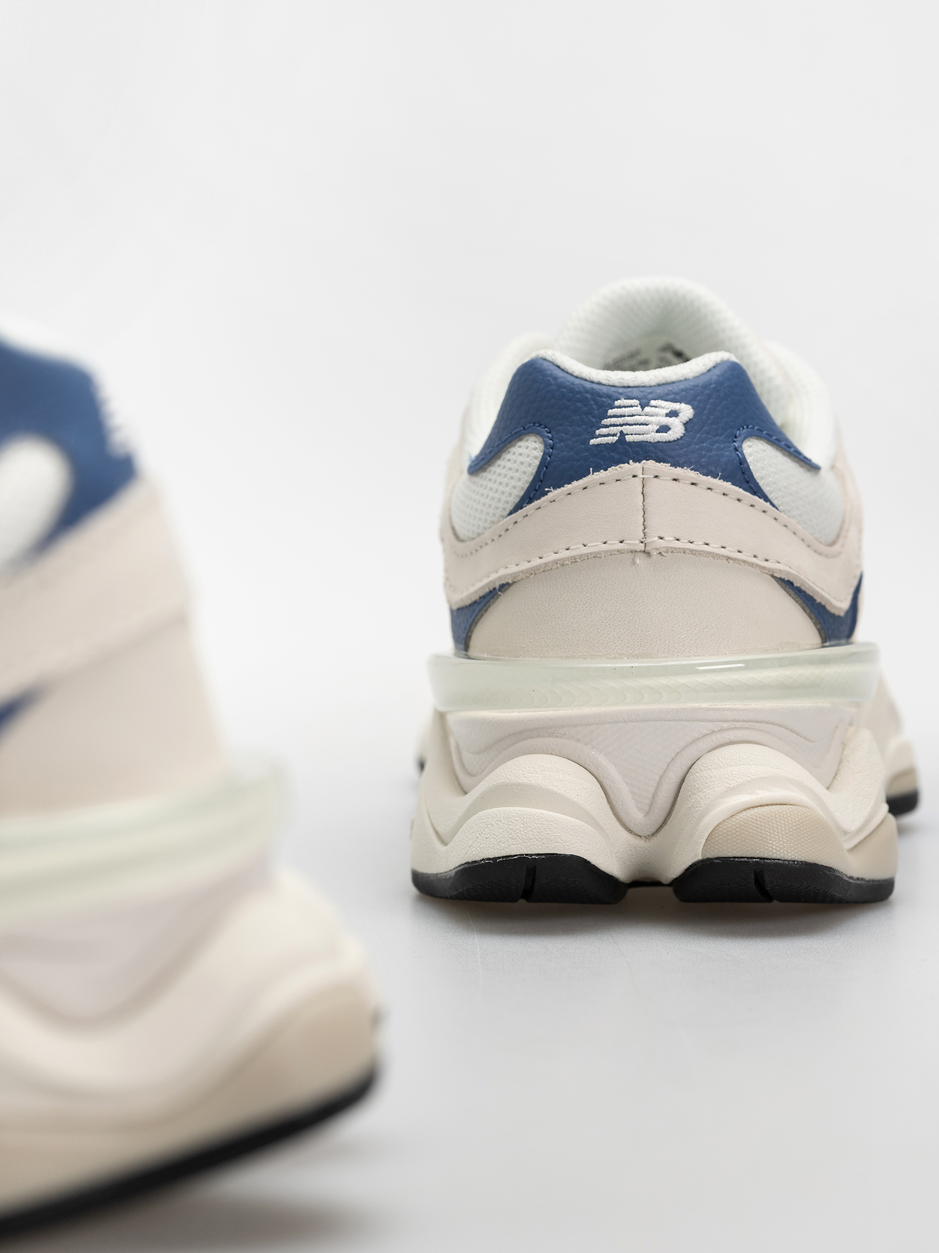 New Balance 9060 Cipők (sea salt/magic blue)