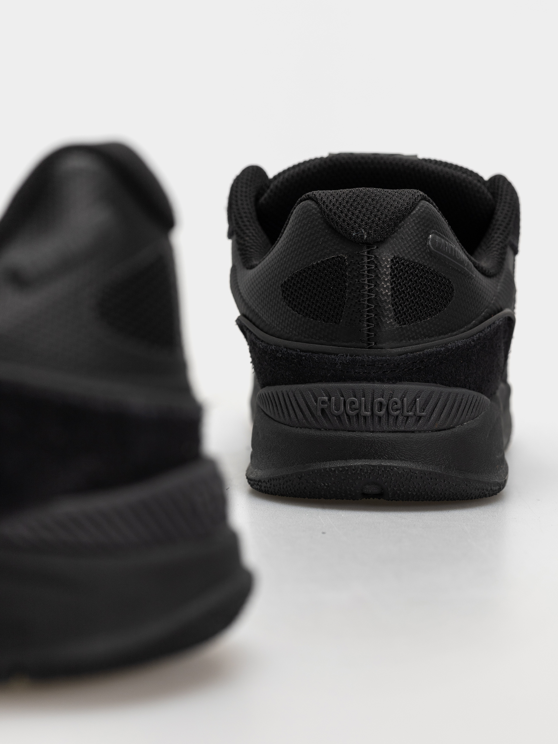 New Balance 1010 Cipők (black/black)
