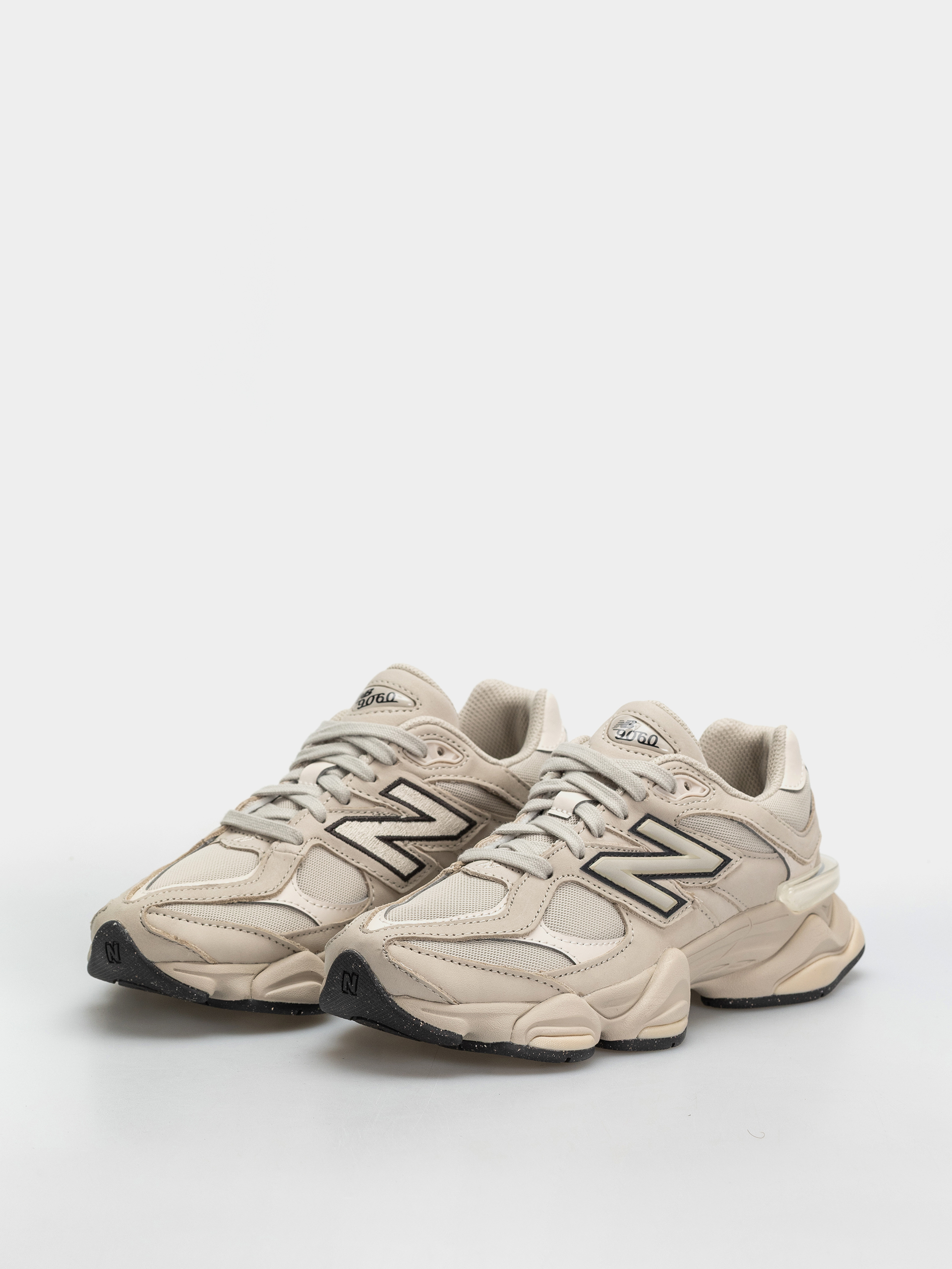 New Balance 9060 Cipők (shipyard/linen)