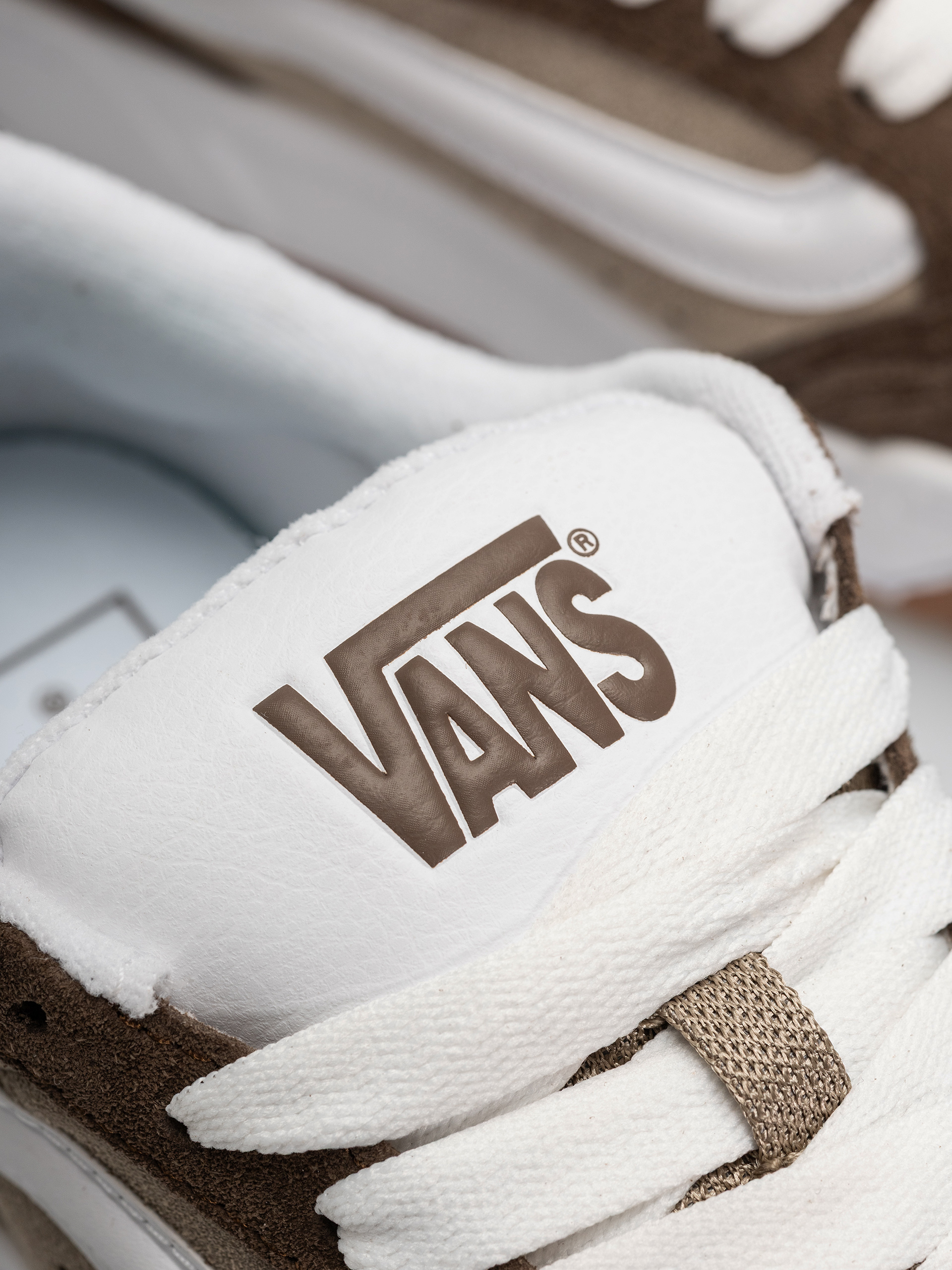 Vans Hylane Cipők (suede vintage cocoa)