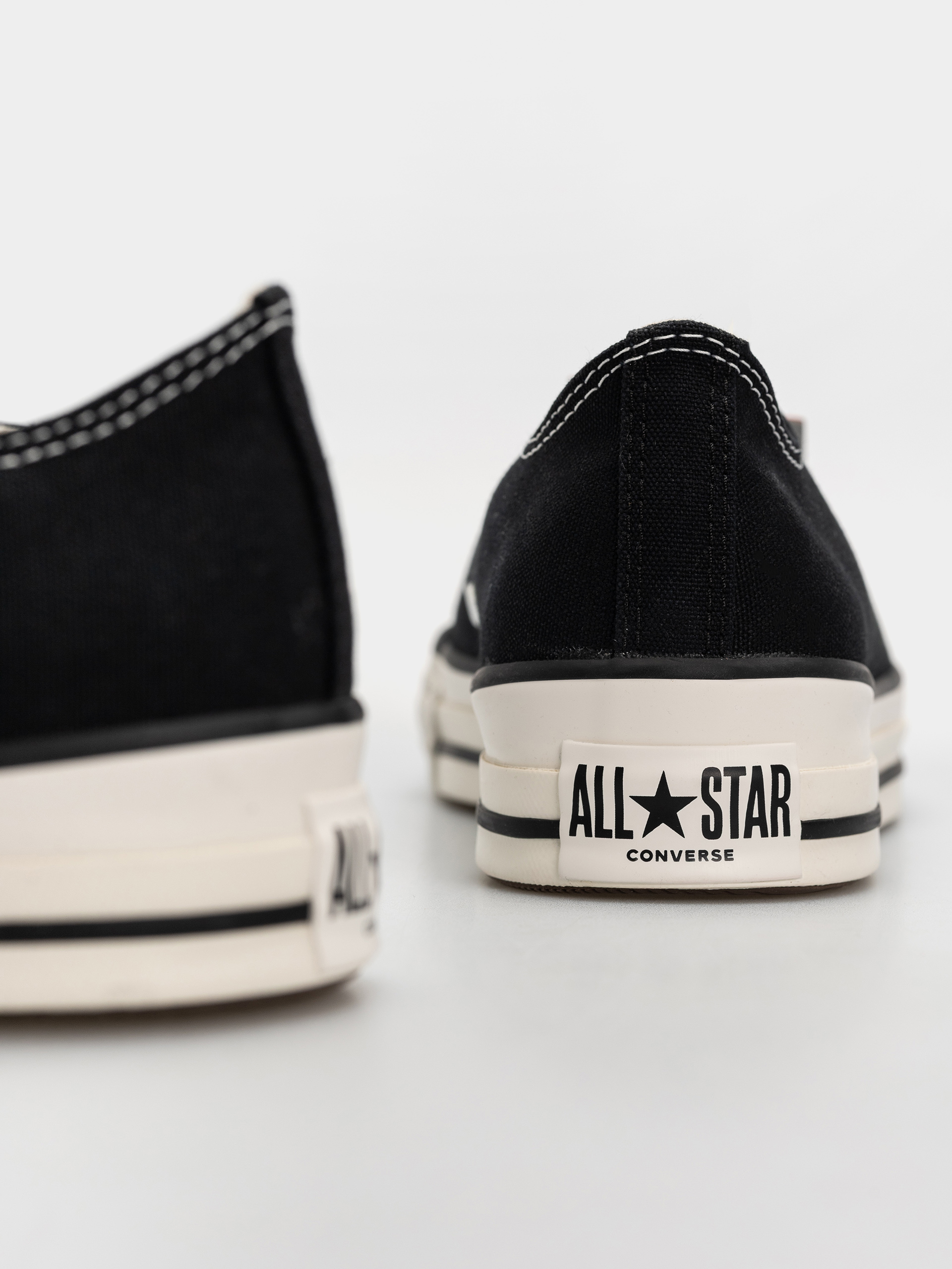 Converse Chuck Taylor Throwback Ox Tornacipők (black/vintage white)